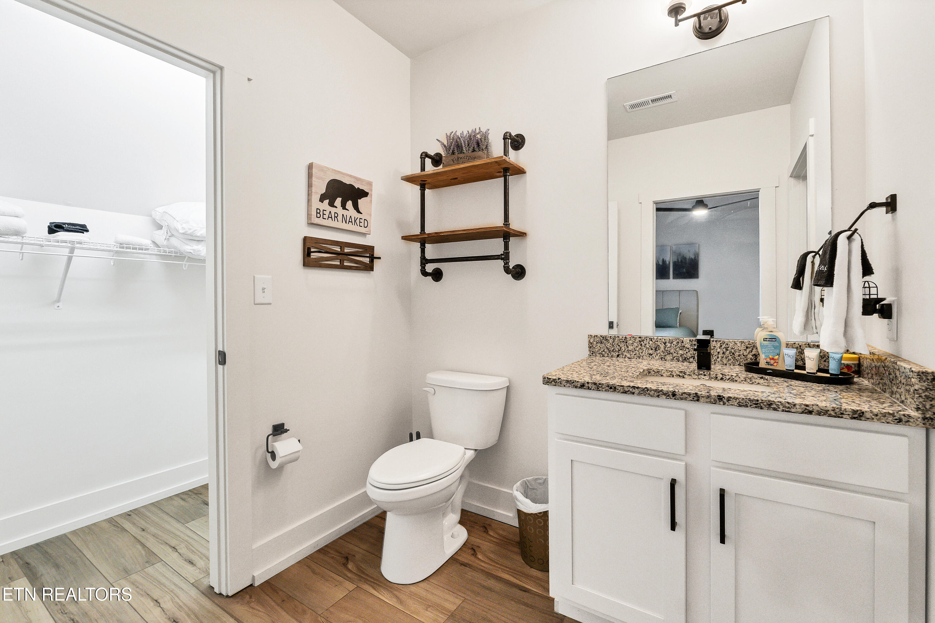 410 Fleeta Williams Way Sevierville TN 37862