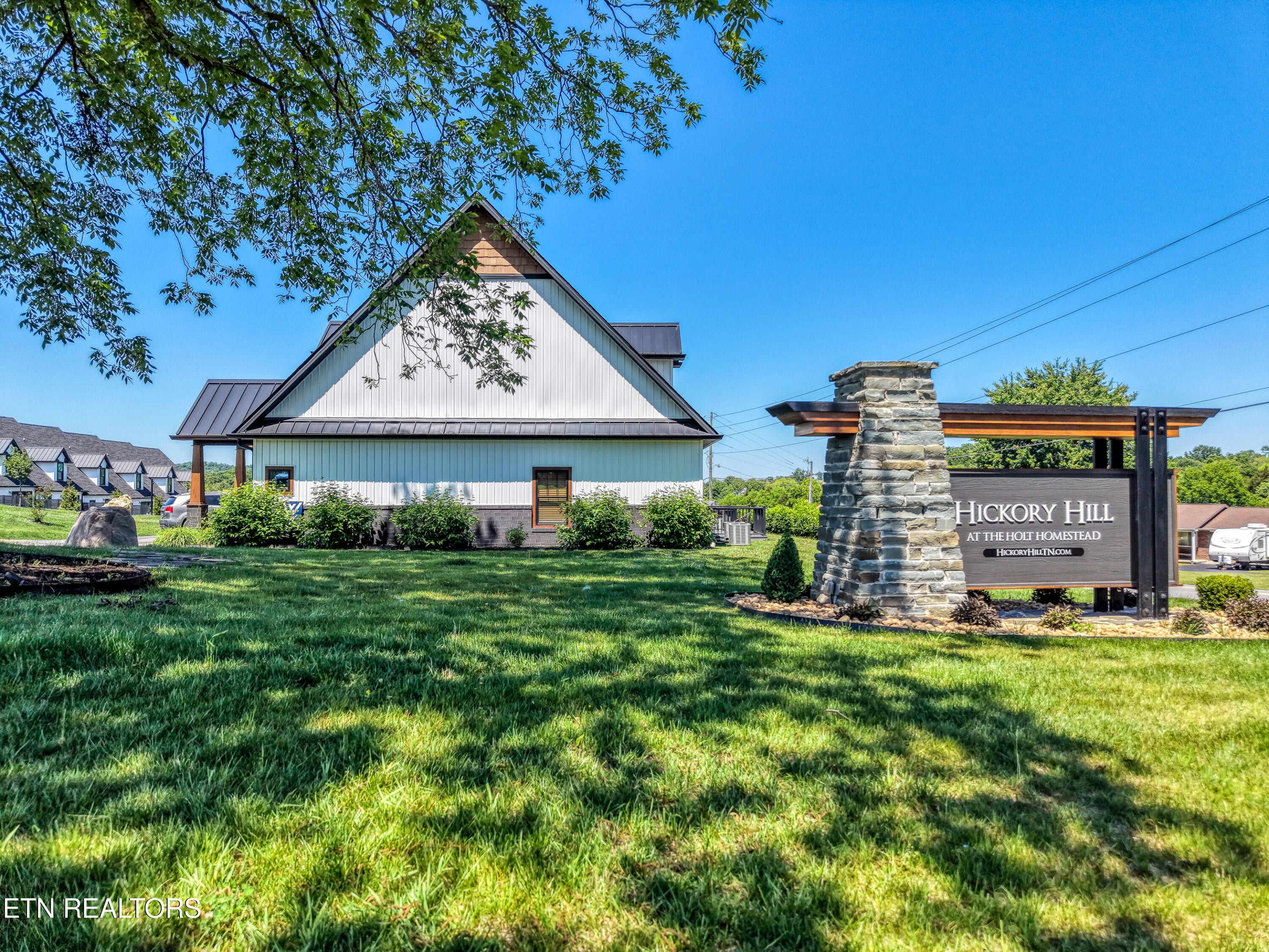 410 Fleeta Williams Way Sevierville TN 37862