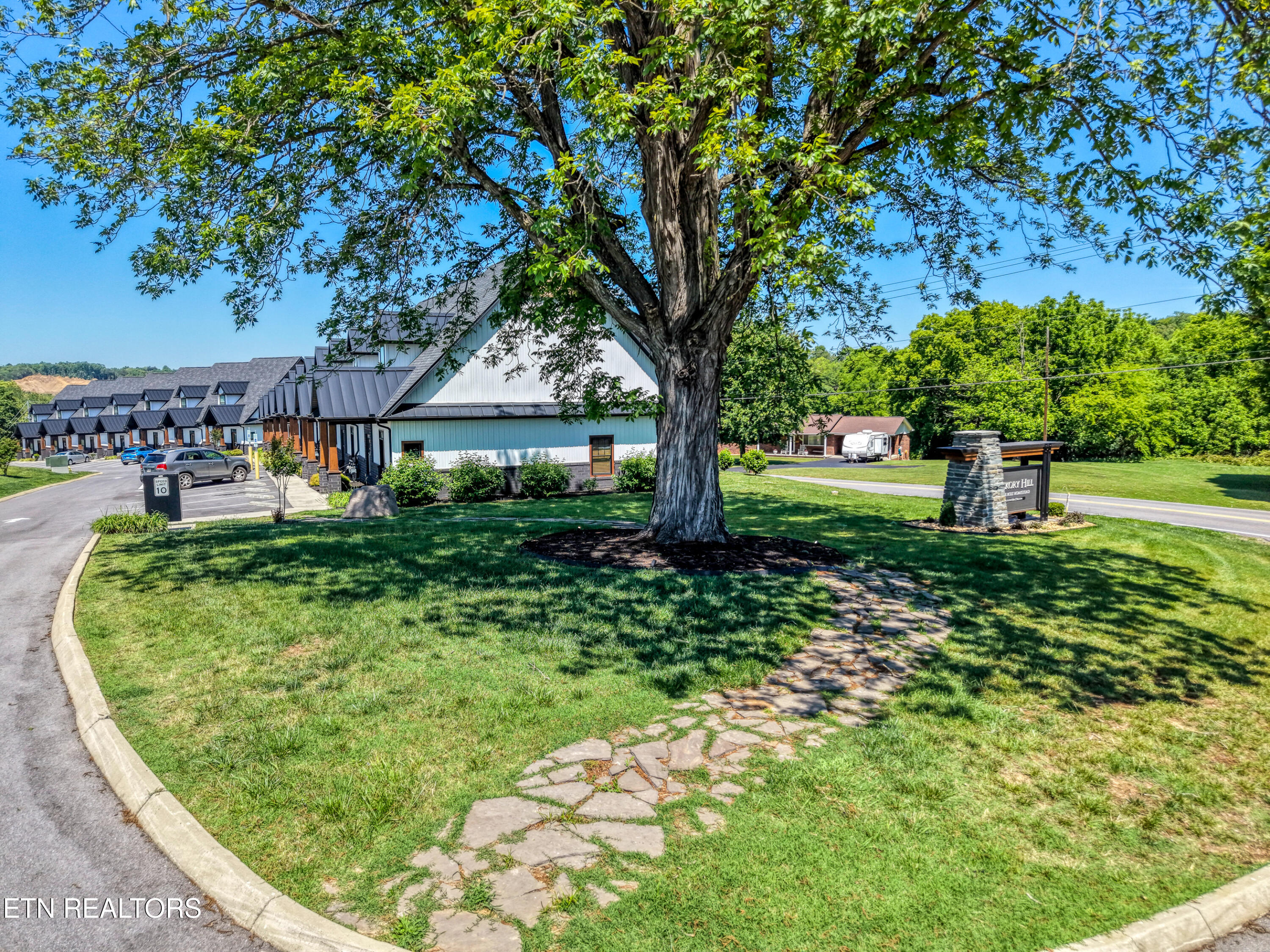 410 Fleeta Williams Way Sevierville TN 37862