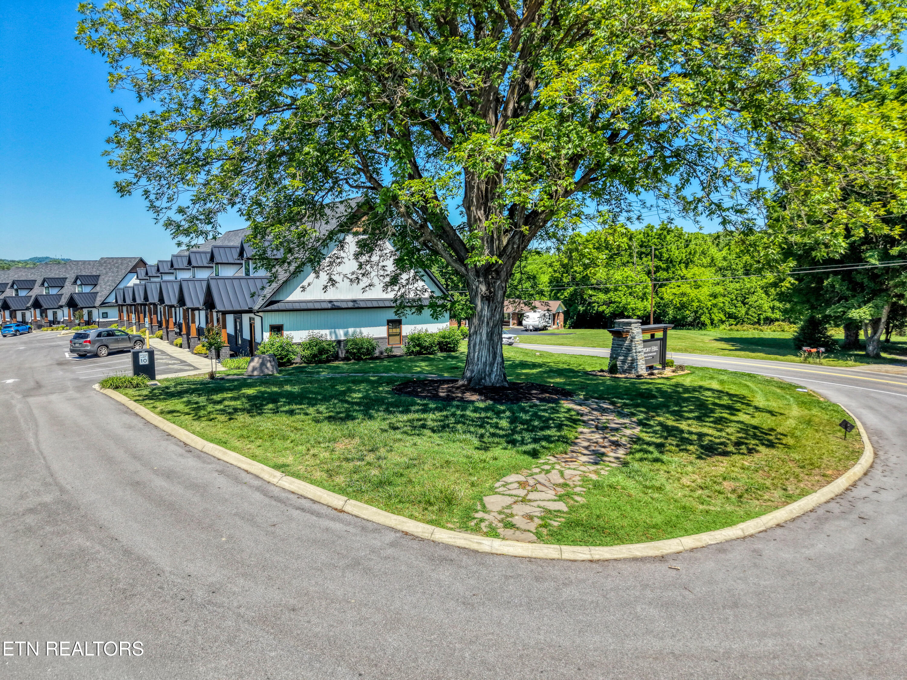 410 Fleeta Williams Way Sevierville TN 37862