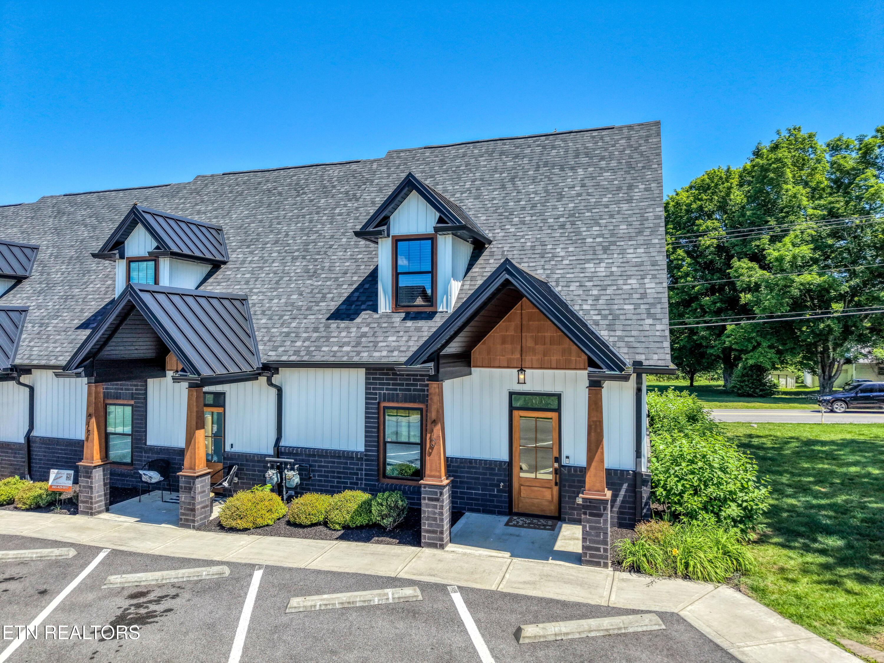 410 Fleeta Williams Way Sevierville TN 37862