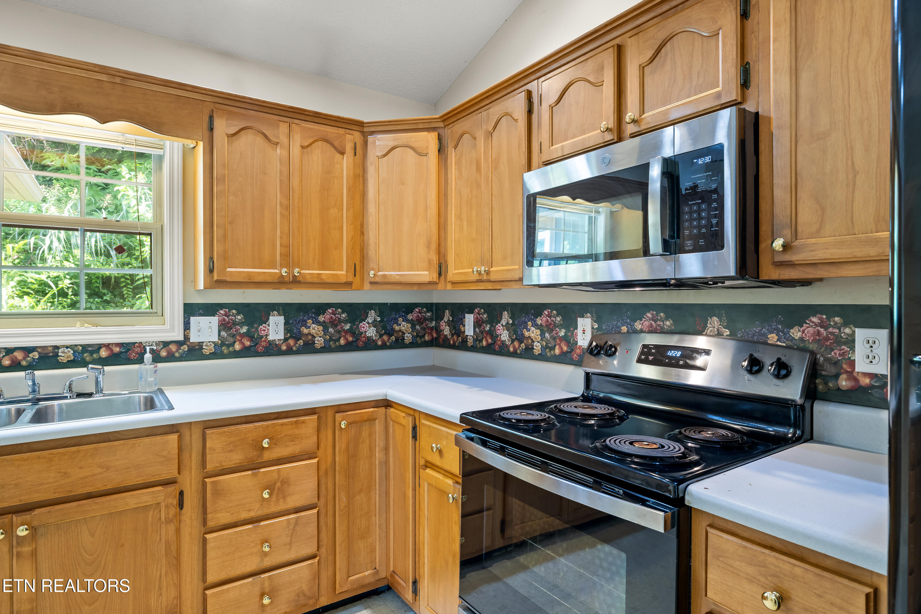 154 Manchester Drive Maryville TN 37803
