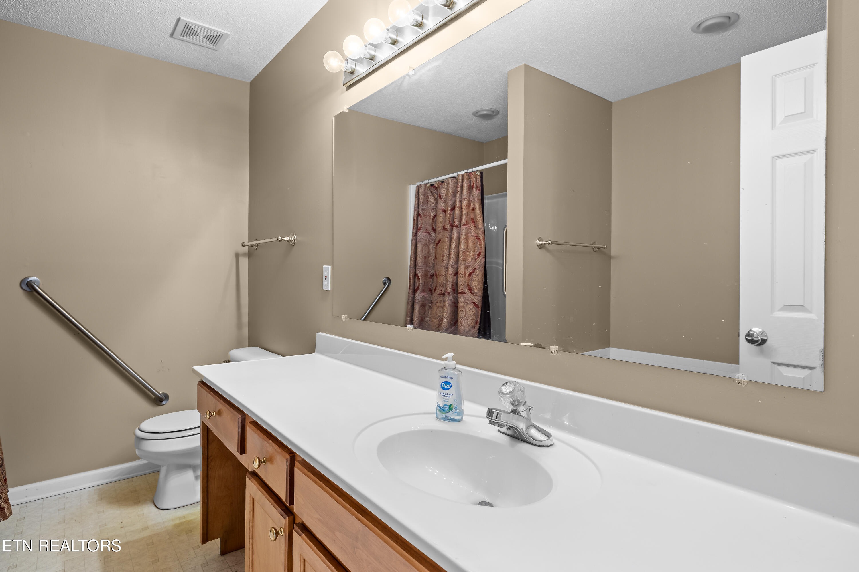 154 Manchester Drive Maryville TN 37803