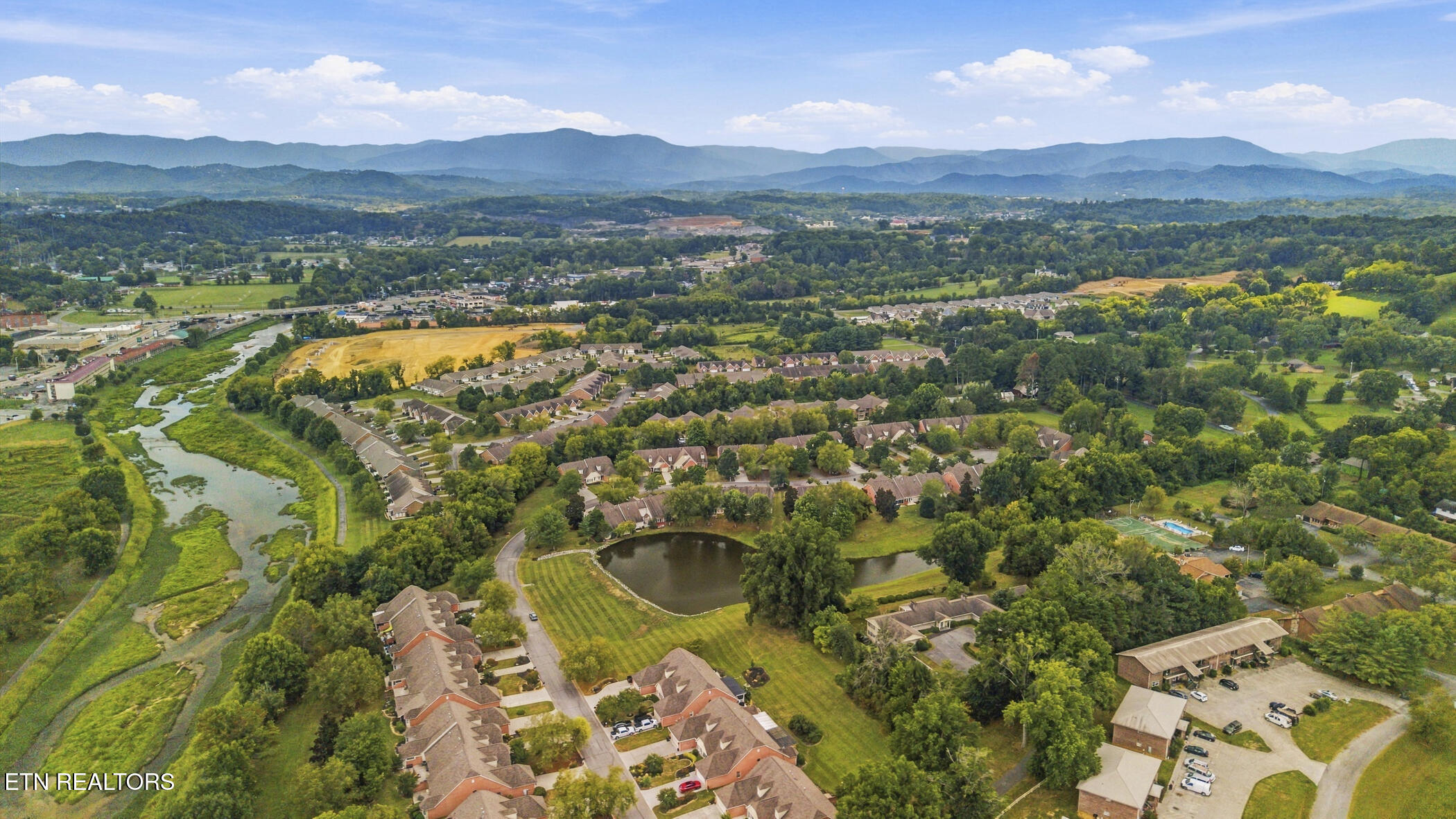 339 Paine Lake Drive Sevierville TN 37862