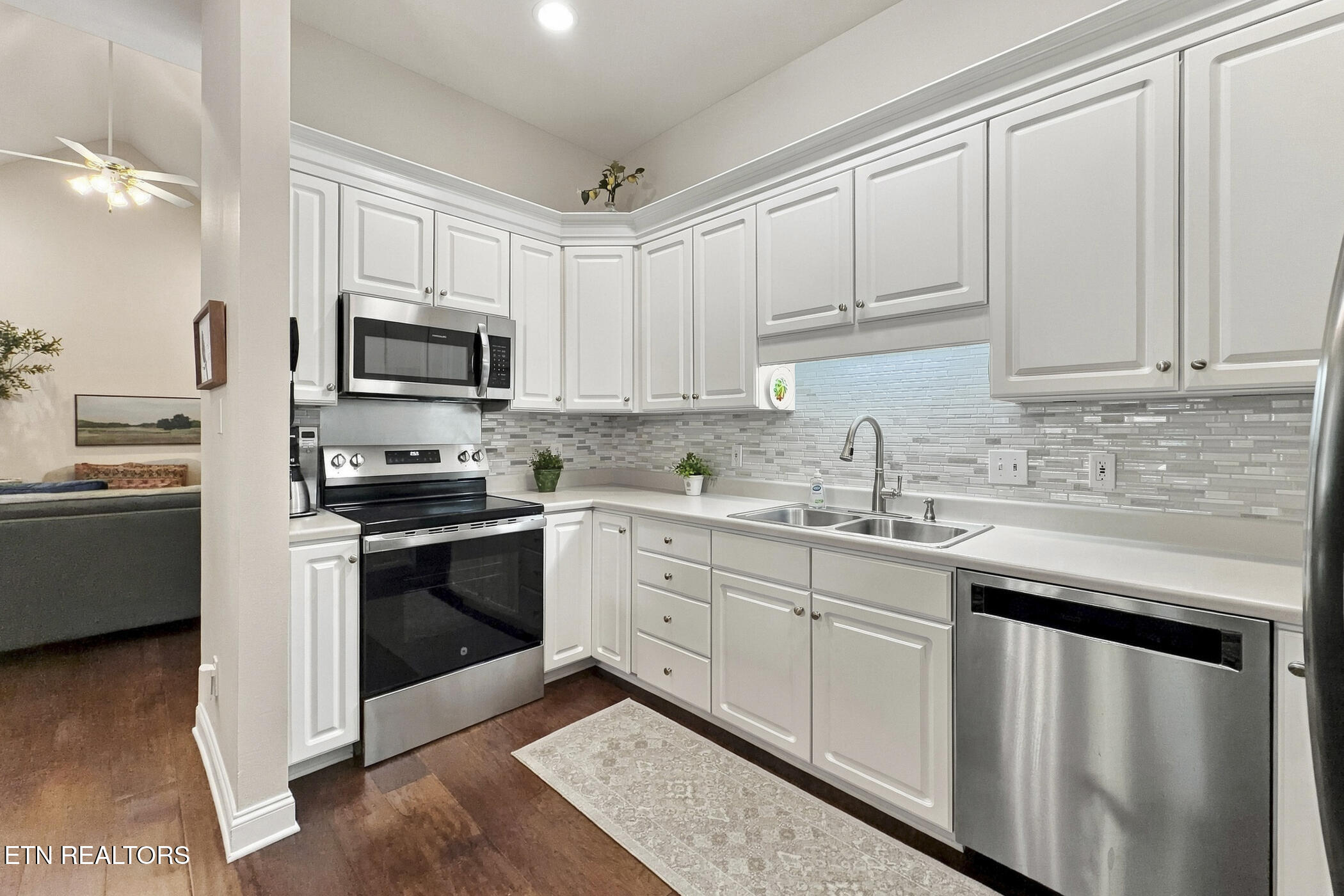 339 Paine Lake Drive Sevierville TN 37862