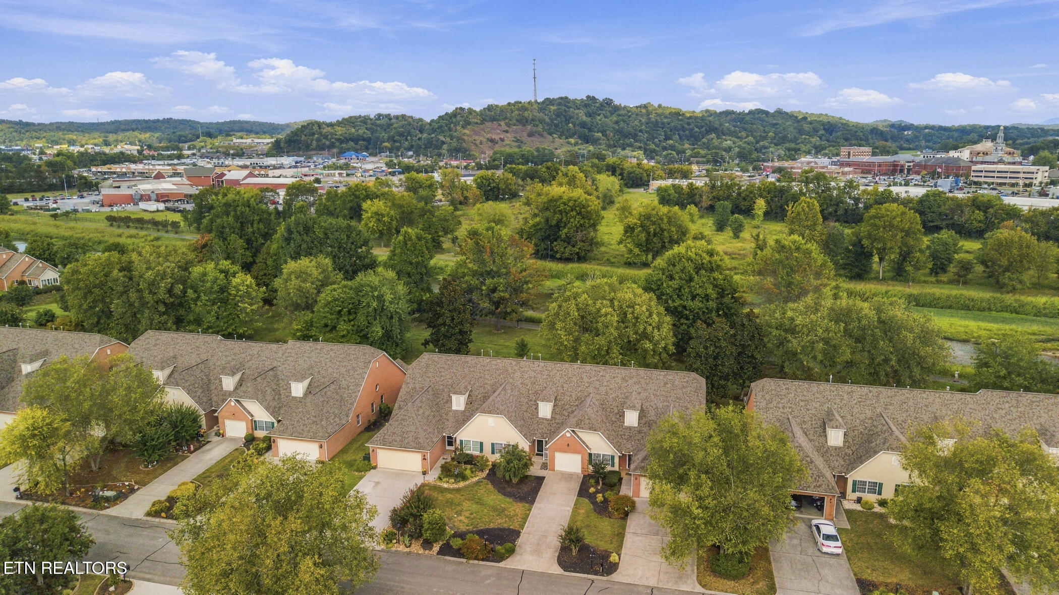 339 Paine Lake Drive Sevierville TN 37862