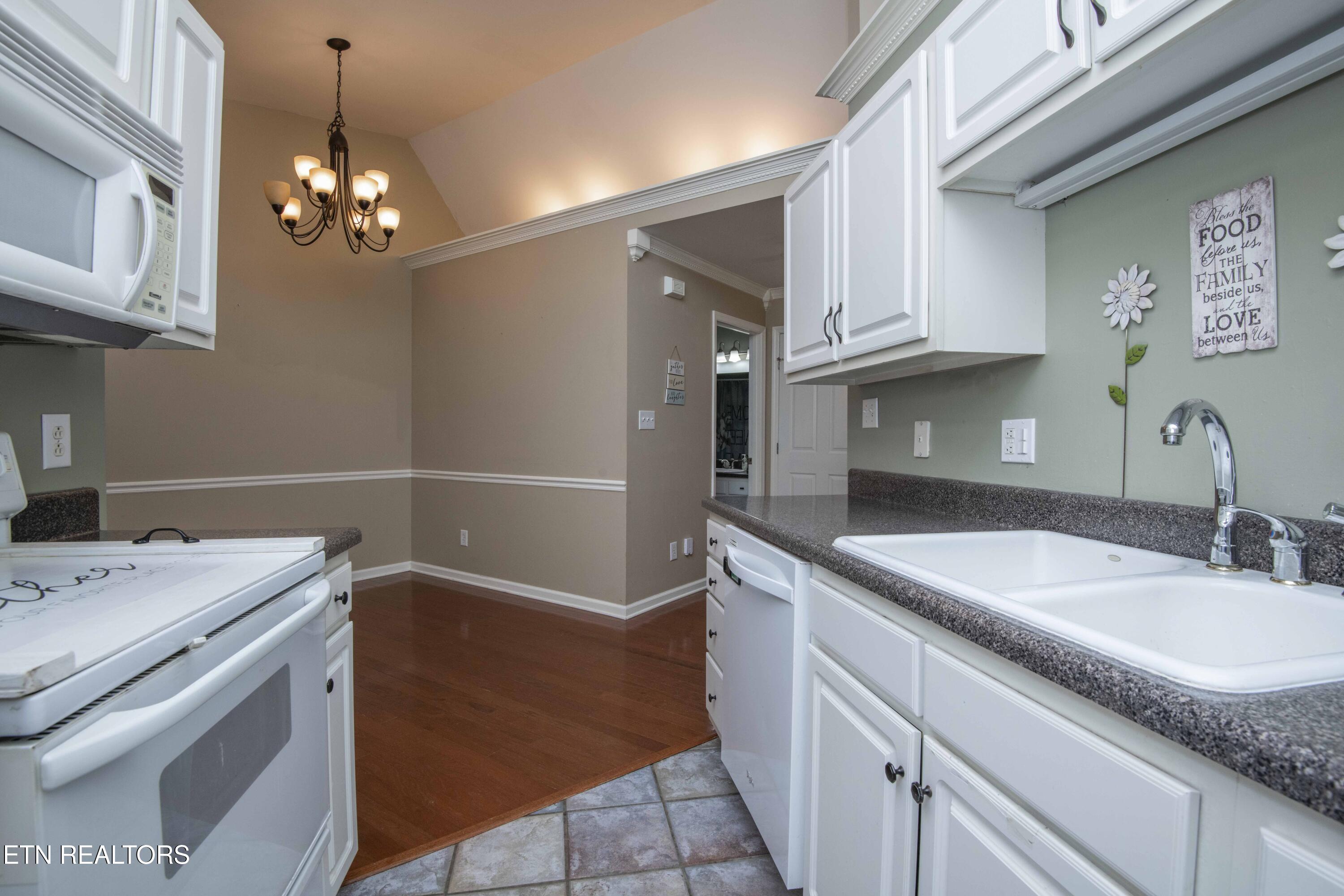 1315 Lucy Way Knoxville TN 37912