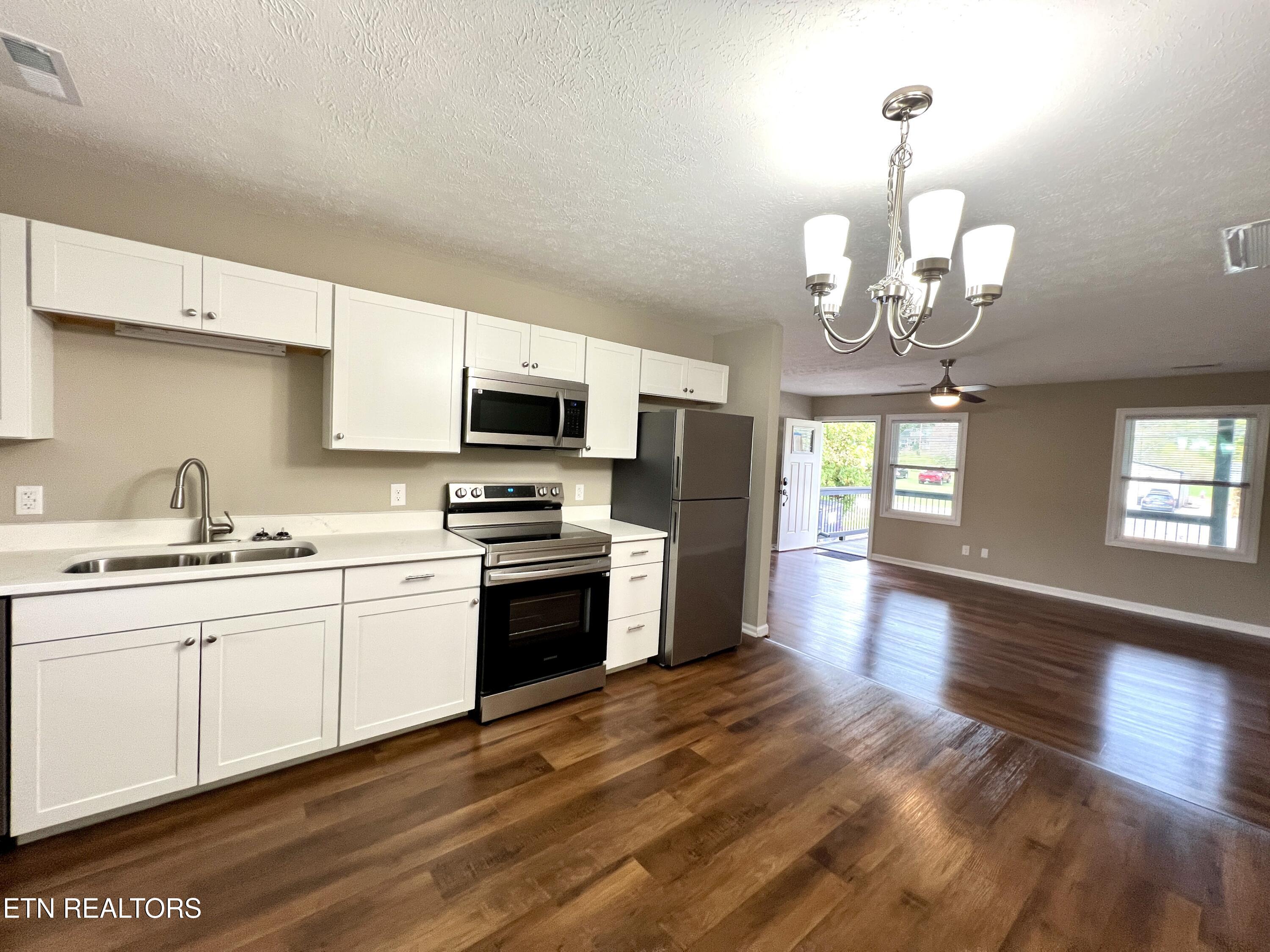 3771 Wears Valley Road Sevierville TN 37862