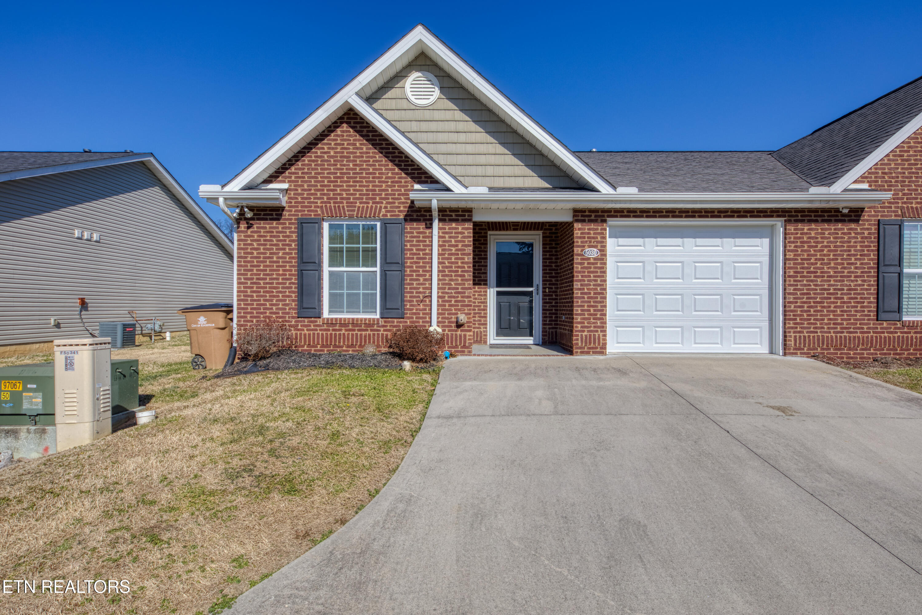 5030 White Petal Way Knoxville TN 37912