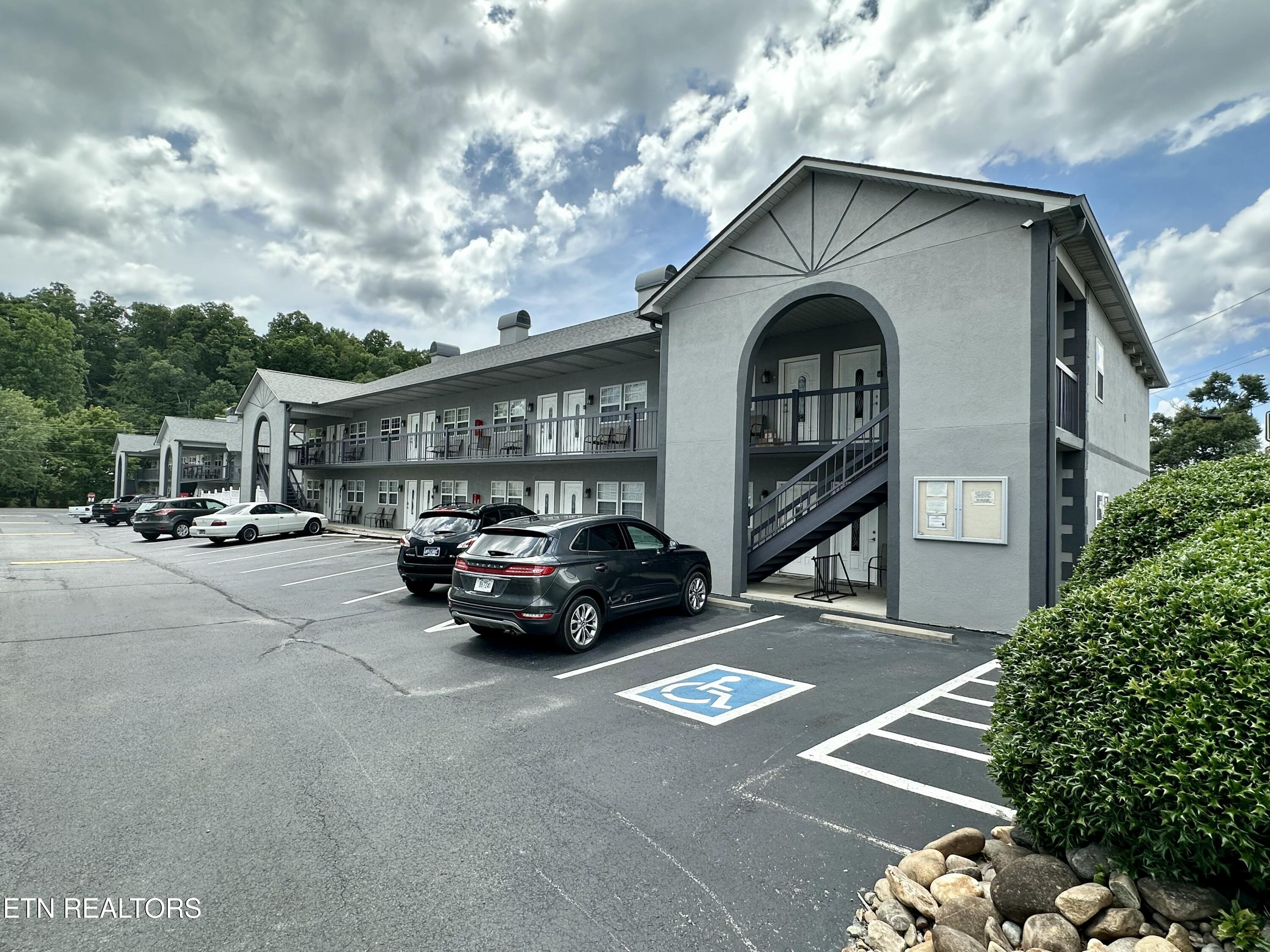 2748 Florence Drive Pigeon Forge TN 37863