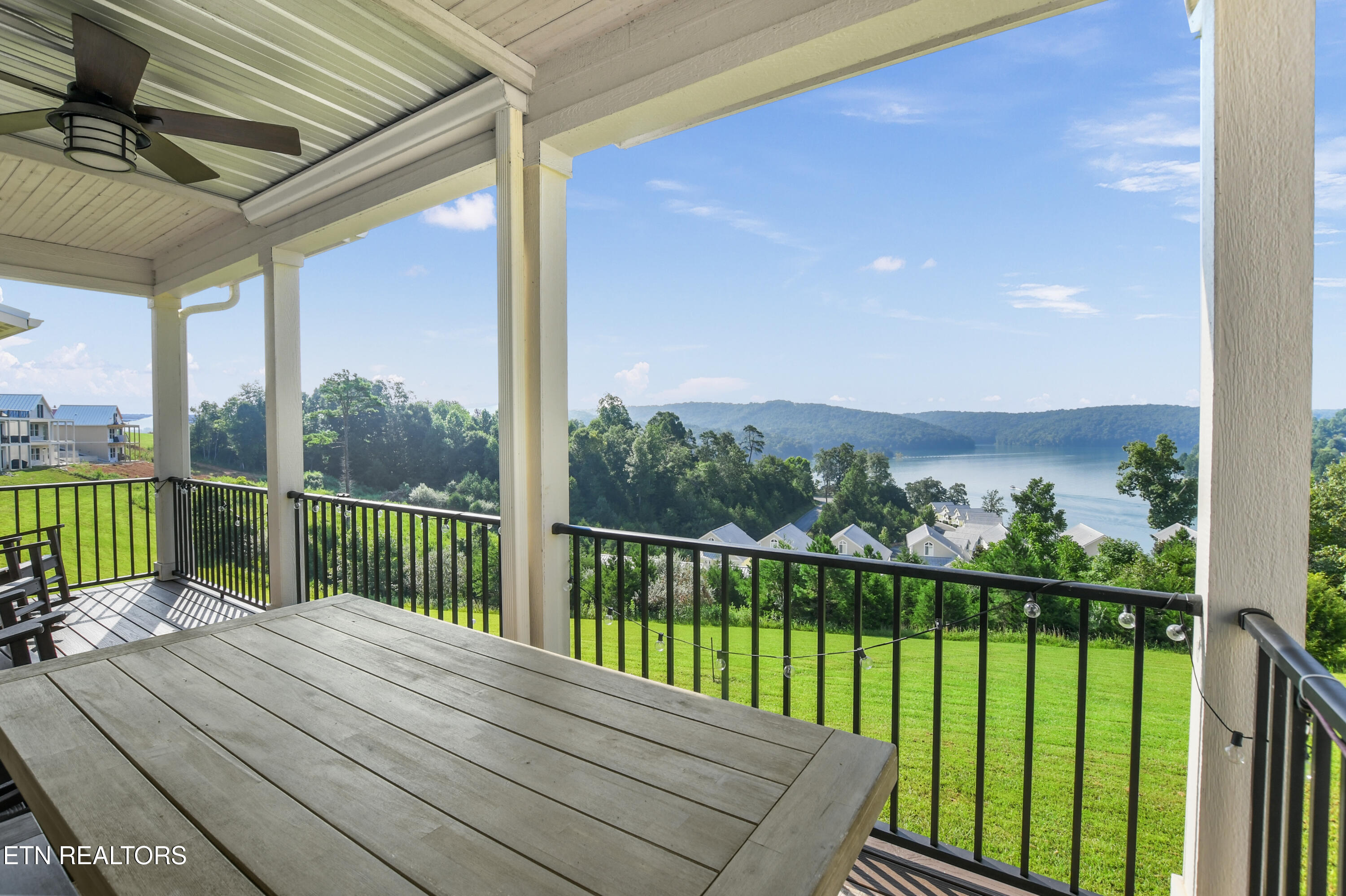 110 E Harbor View Lane Lafollette TN 37766