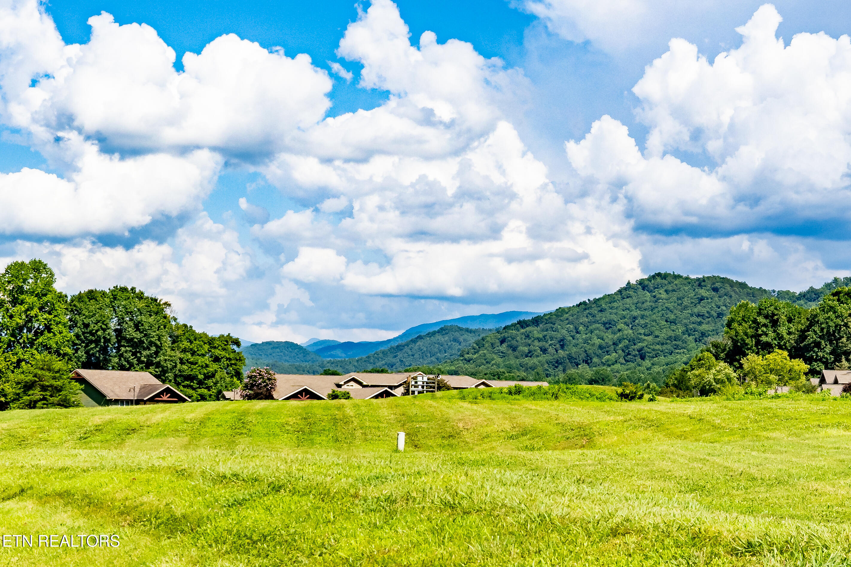 338 Shooting Star Loop Townsend TN 37882
