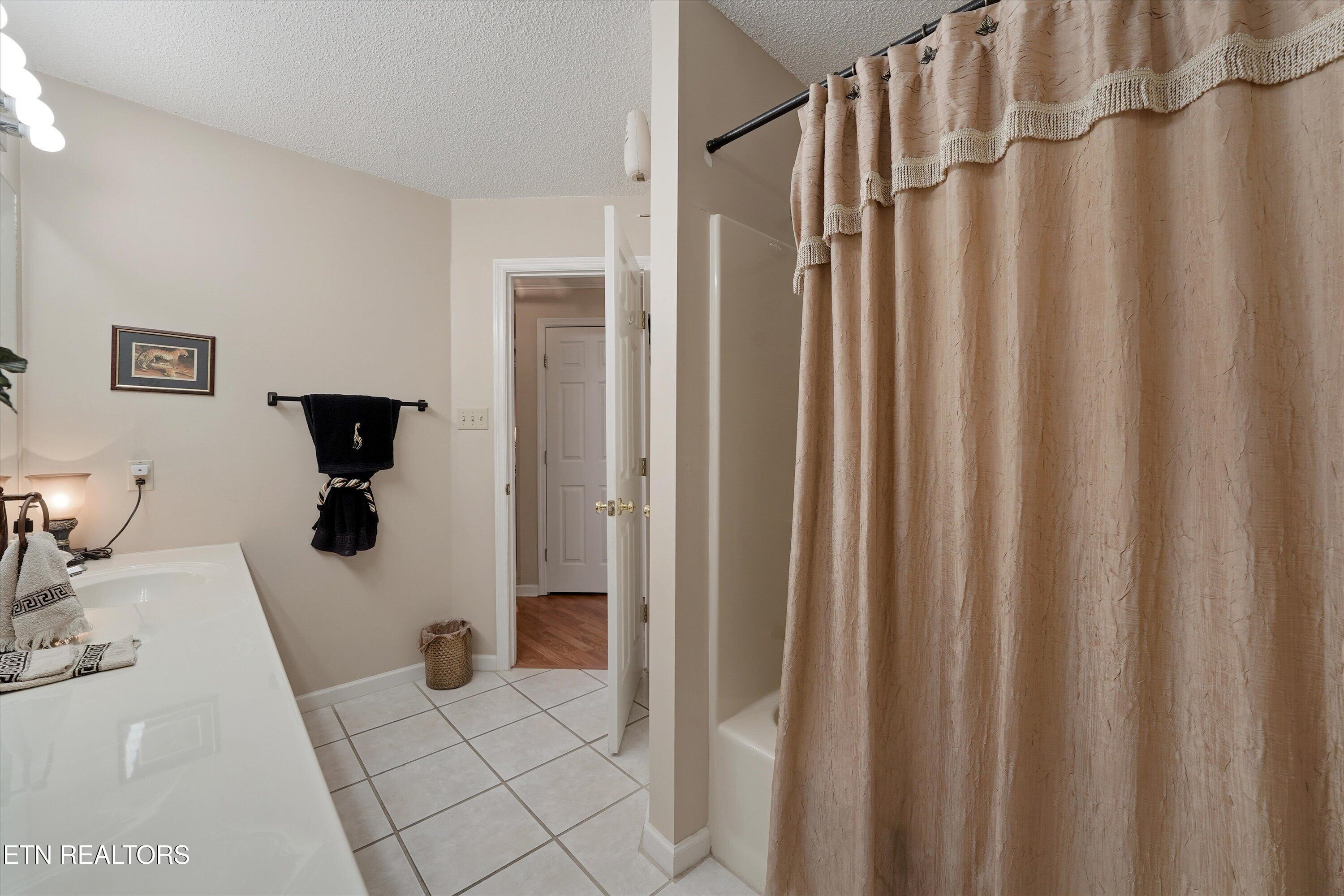 7328 Shalimar Point Way Knoxville TN 37918