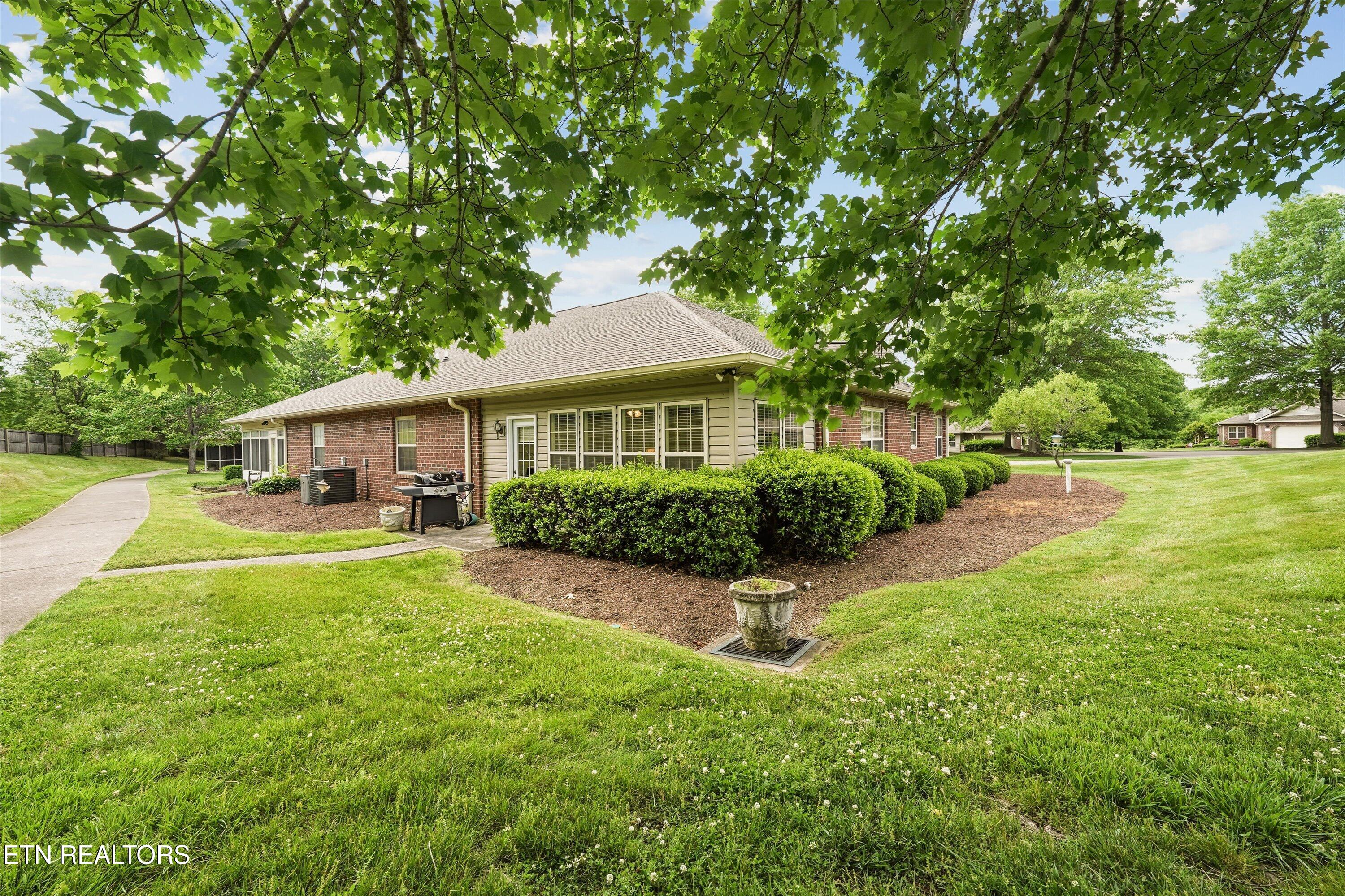 7328 Shalimar Point Way Knoxville TN 37918