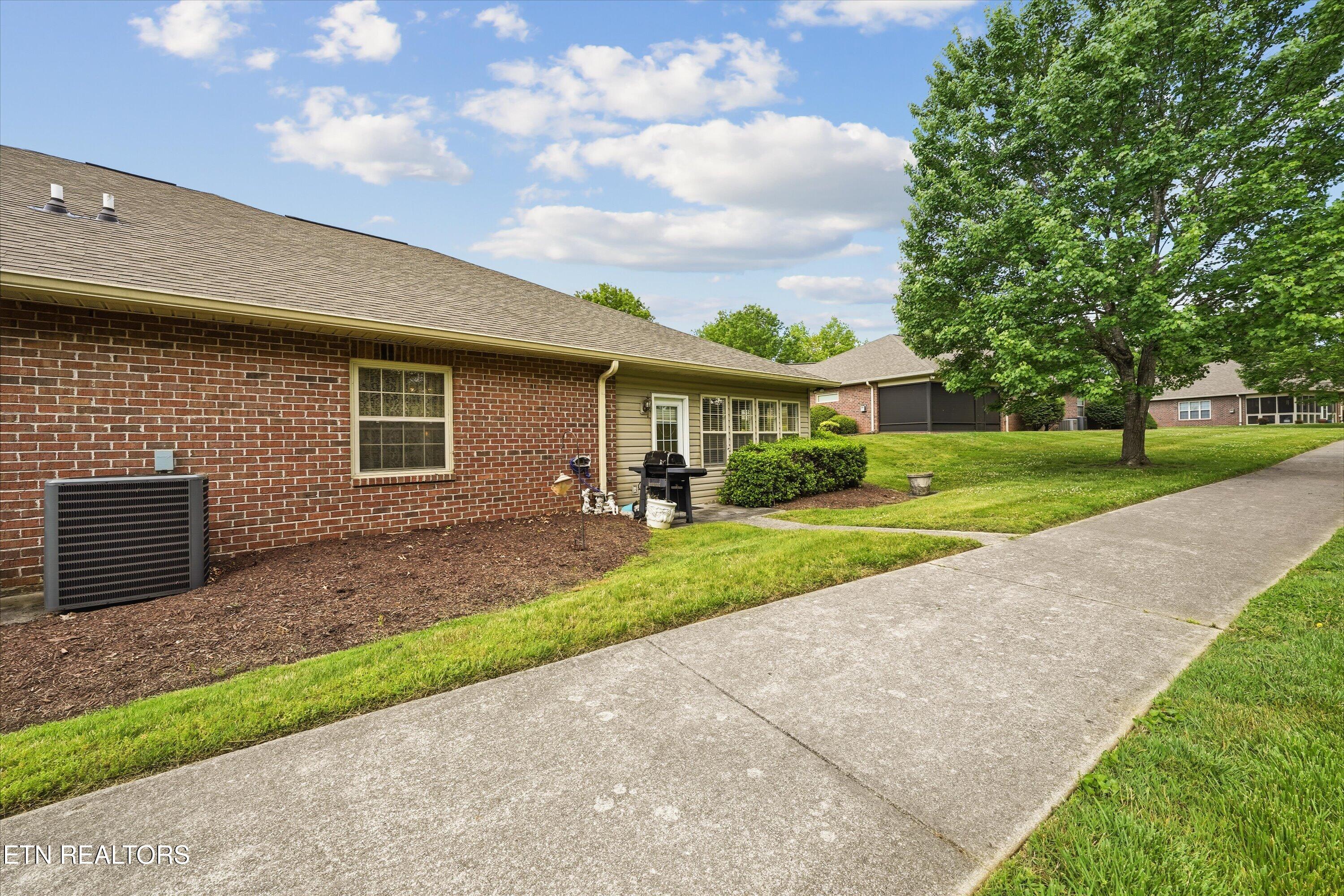 7328 Shalimar Point Way Knoxville TN 37918