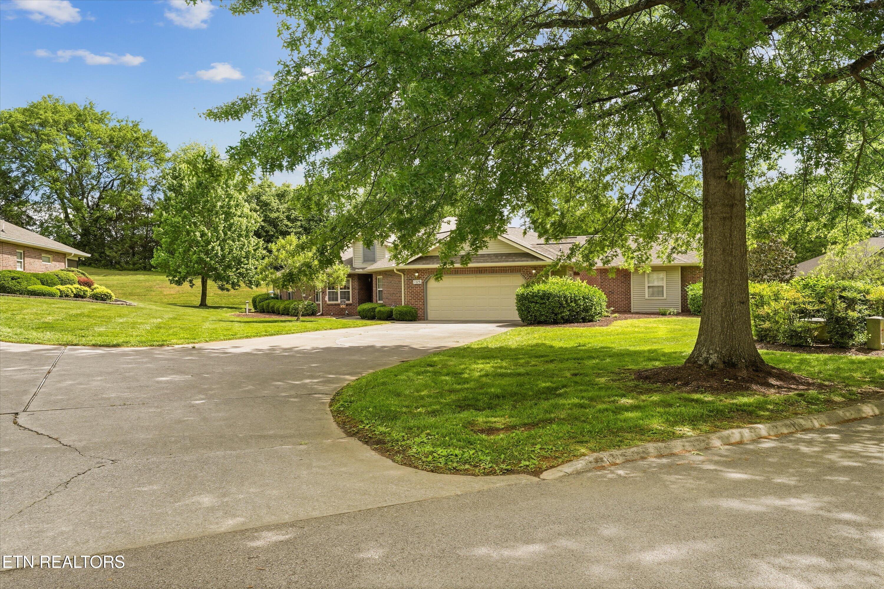 7328 Shalimar Point Way Knoxville TN 37918