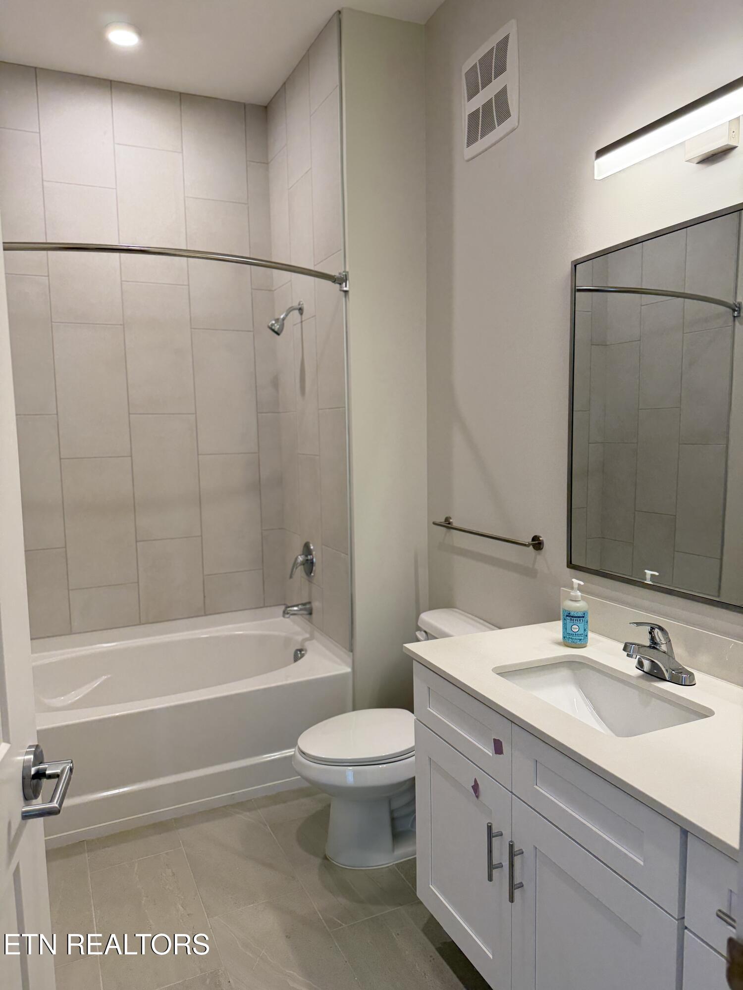 327 W Summit Hill Drive Knoxville TN 37902