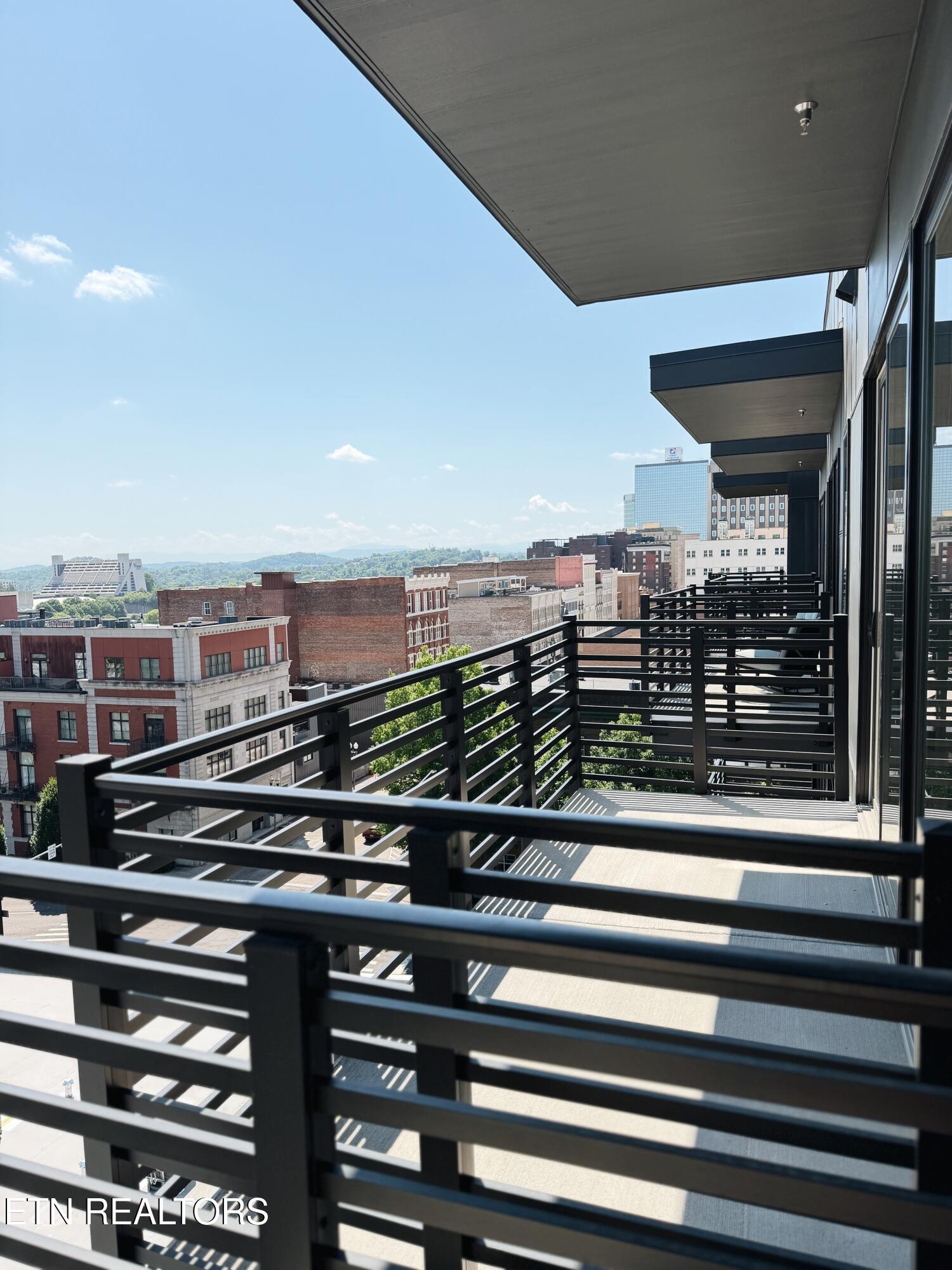 327 W Summit Hill Drive Knoxville TN 37902