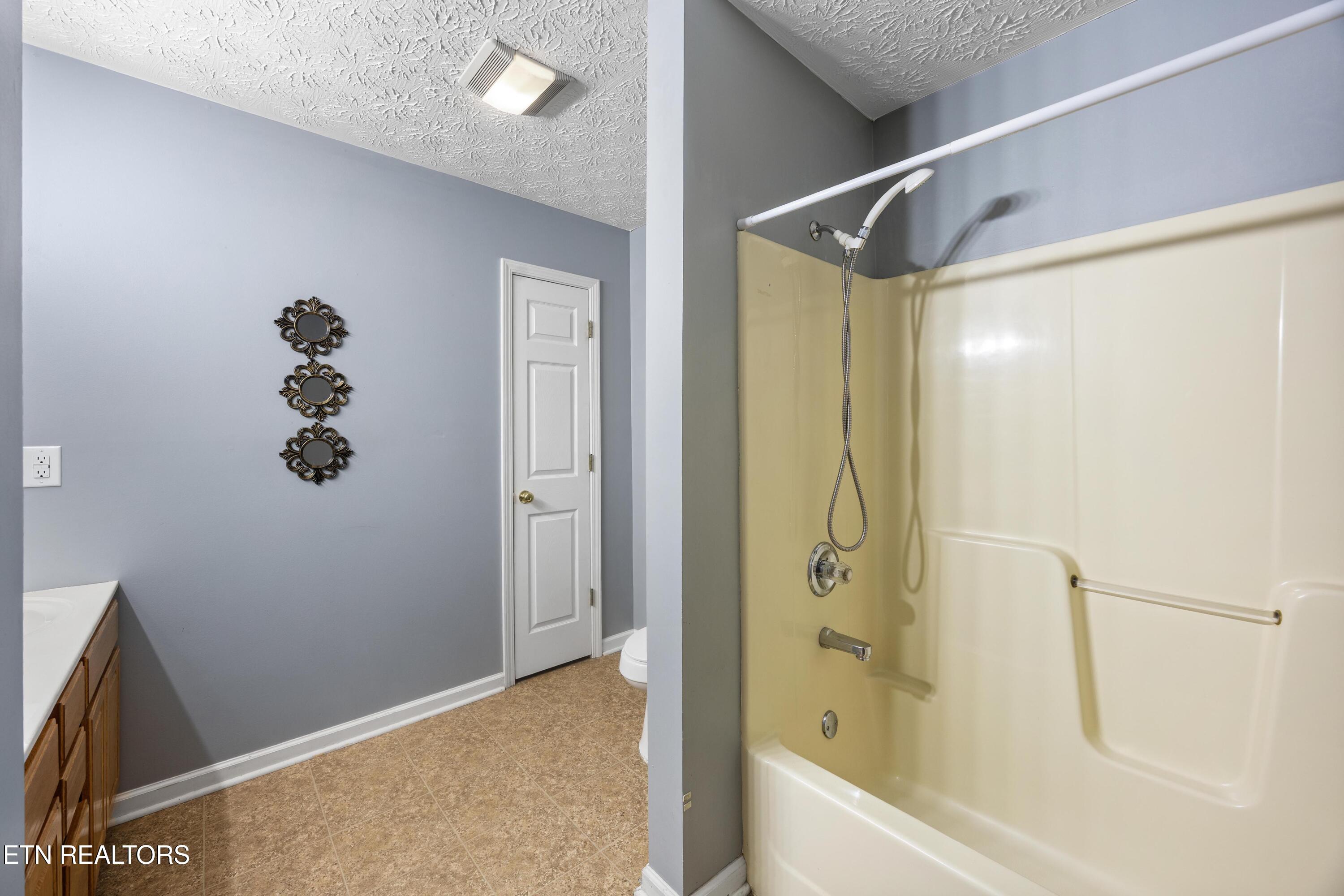 5286 Avery Woods Lane Knoxville TN 37921