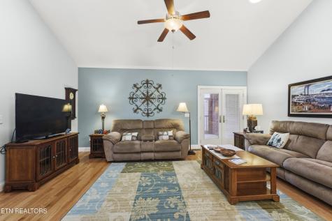 48 Saddle Brook Lane Crossville TN 38571