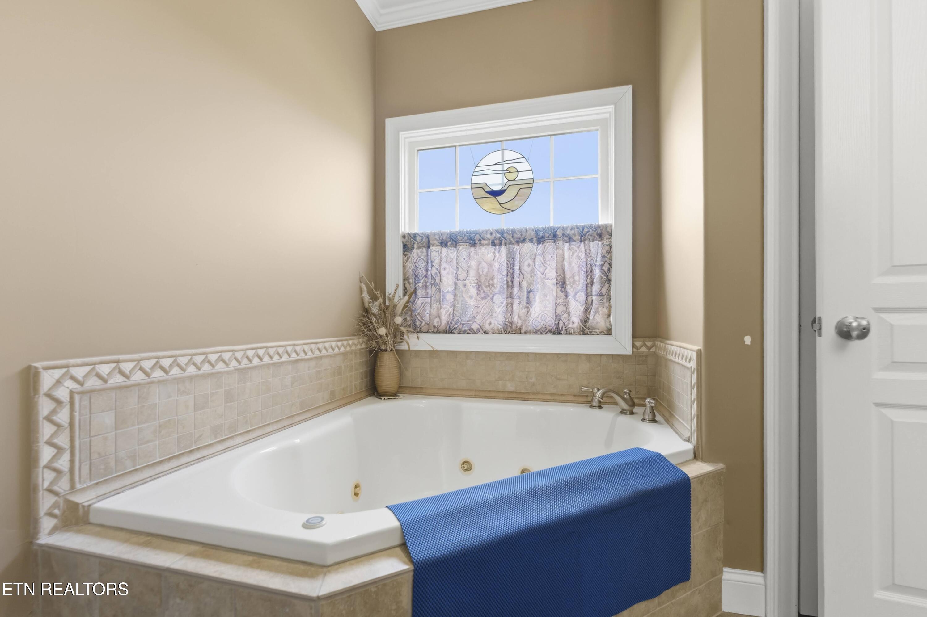 48 Saddle Brook Lane Crossville TN 38571