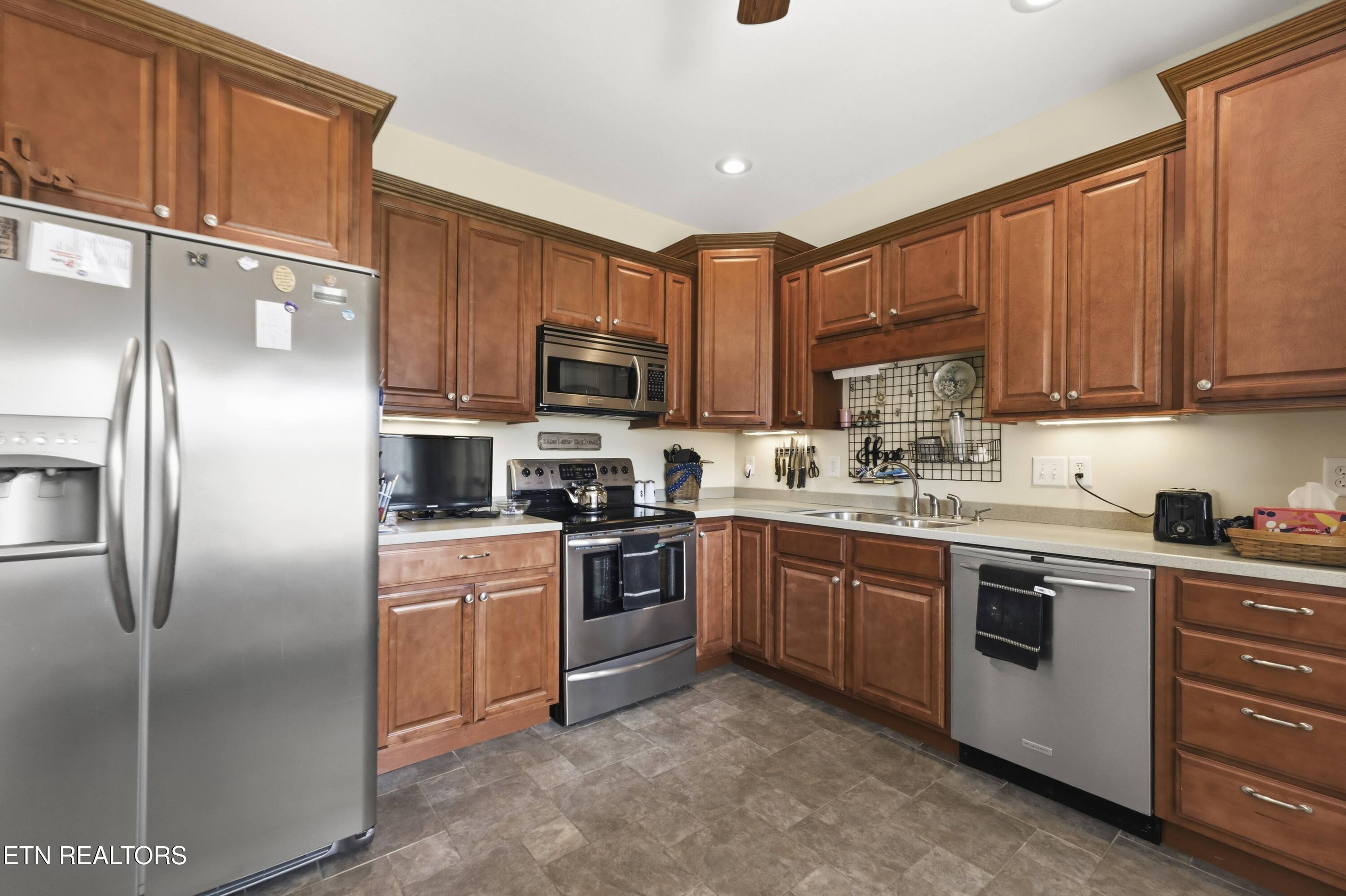 48 Saddle Brook Lane Crossville TN 38571