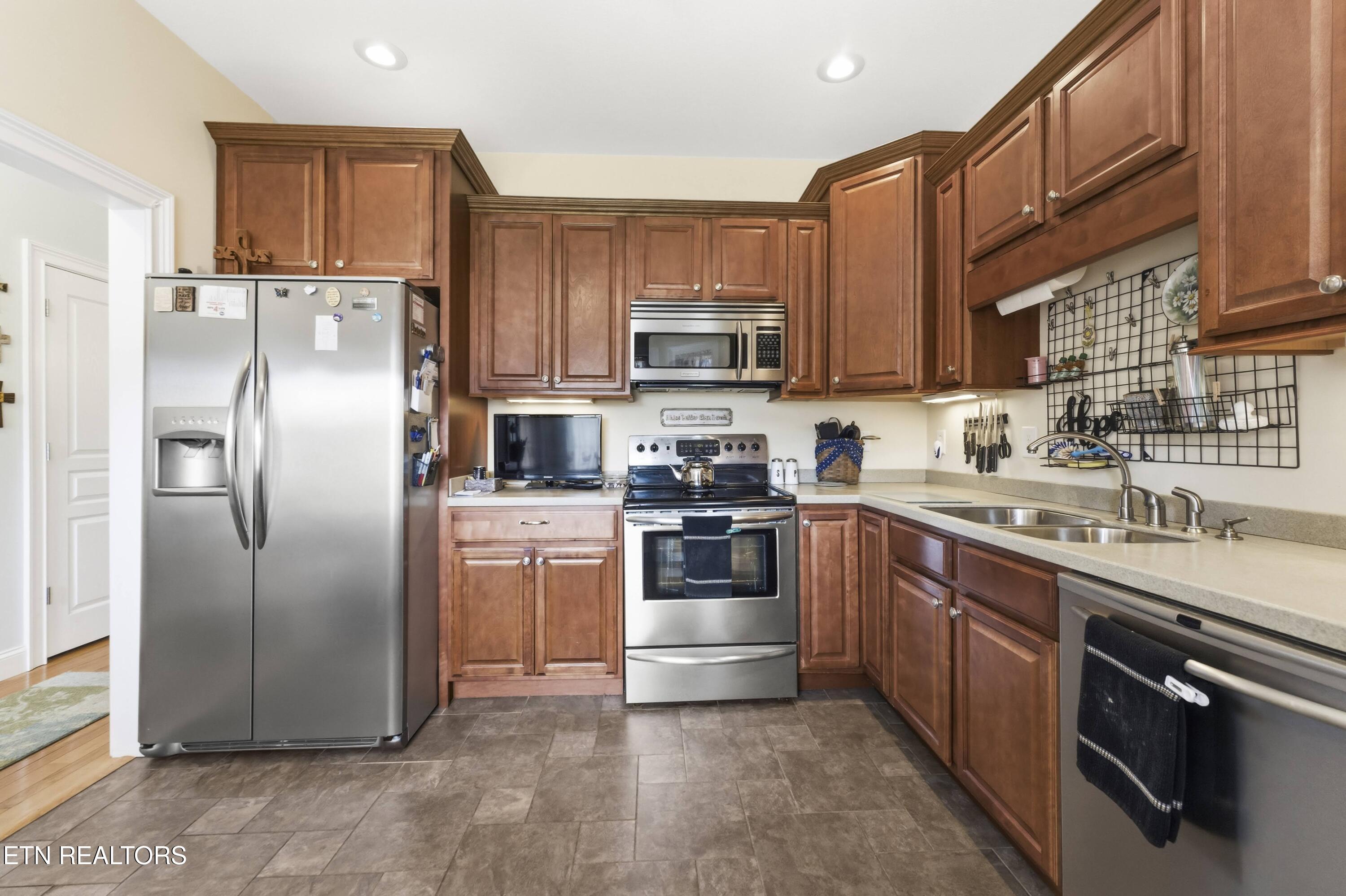 48 Saddle Brook Lane Crossville TN 38571