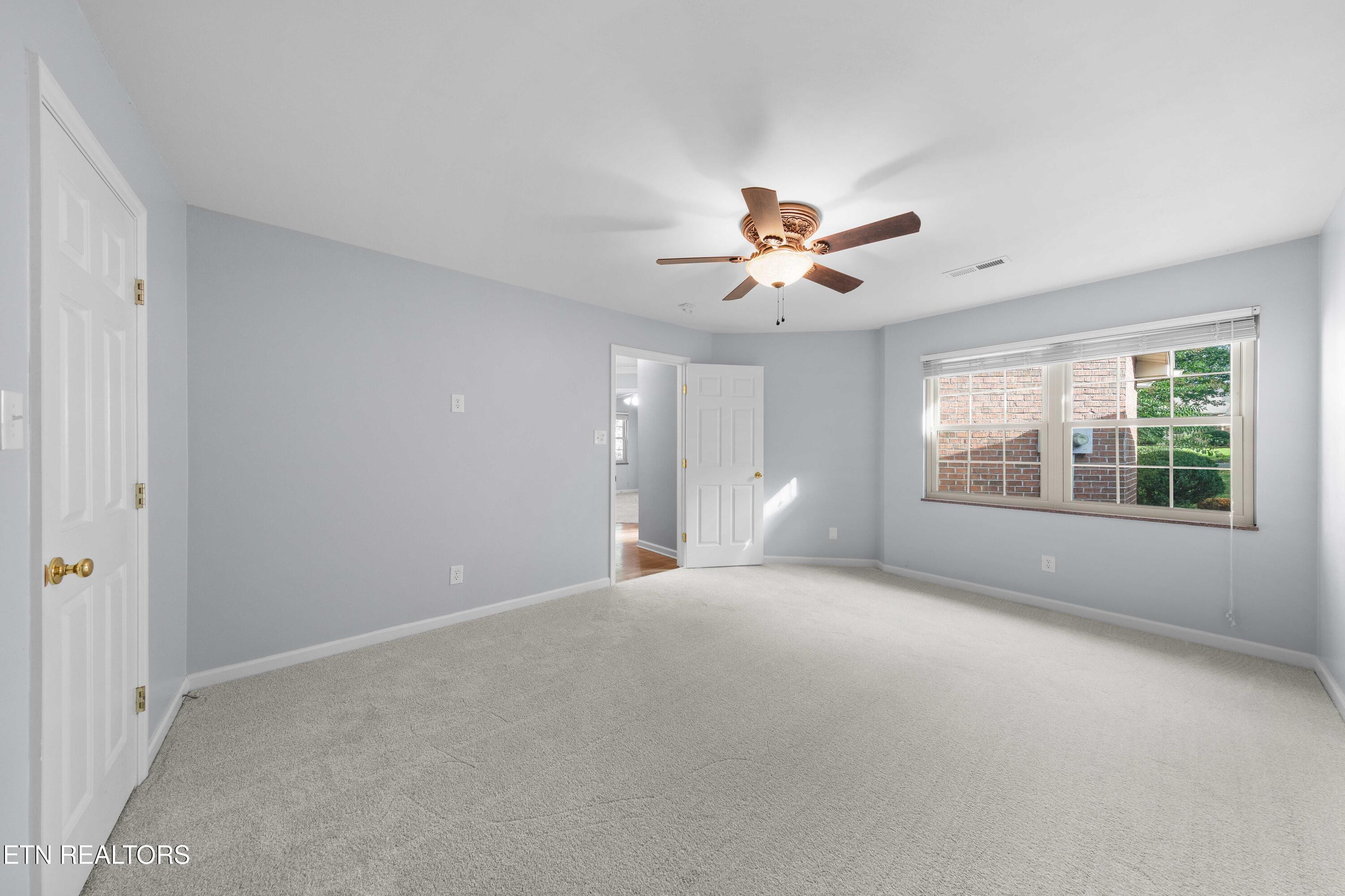 7359 Shalimar Point Way Knoxville TN 37918
