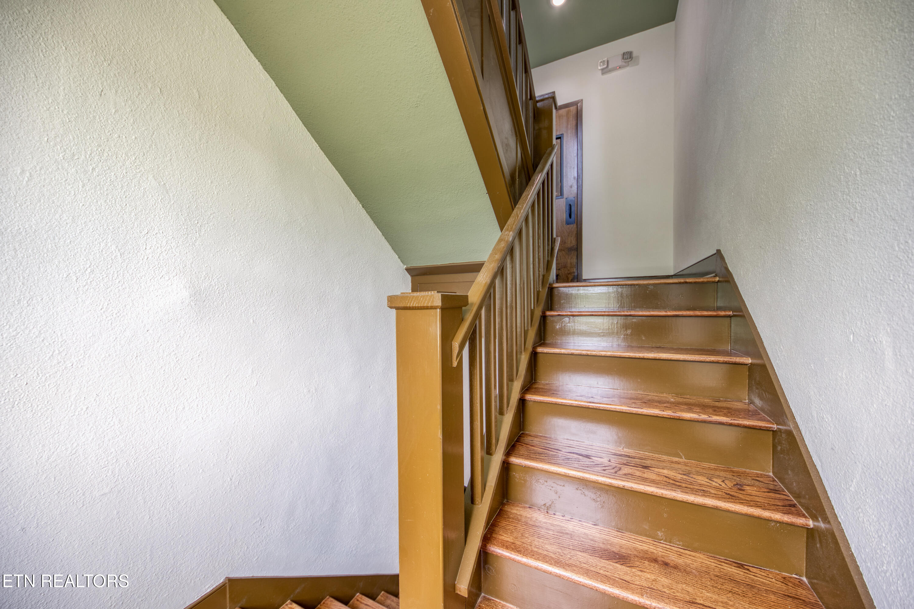 2730 E Magnolia Avenue Knoxville TN 37914