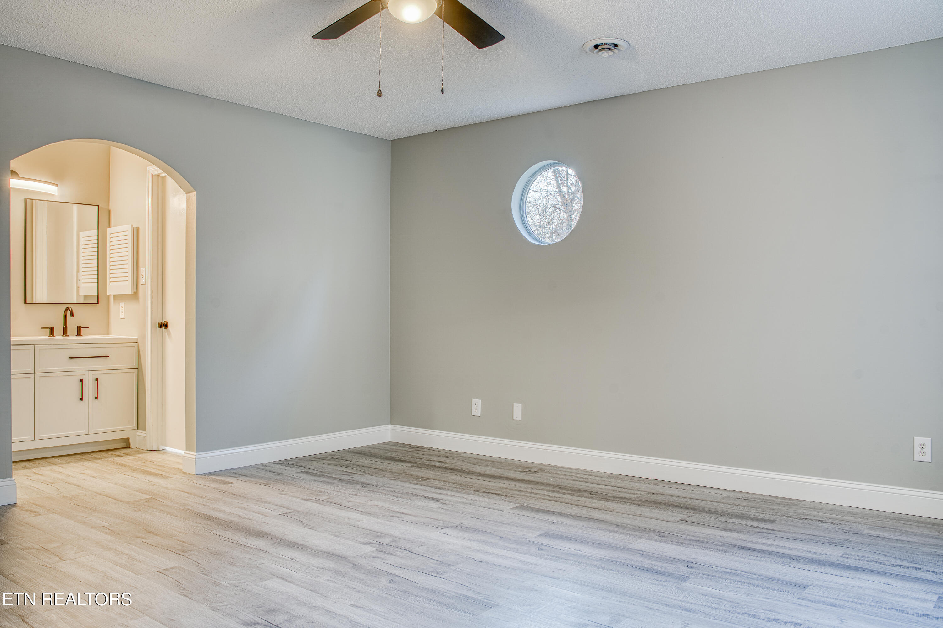 3527 Laurel View Road Knoxville TN 37917