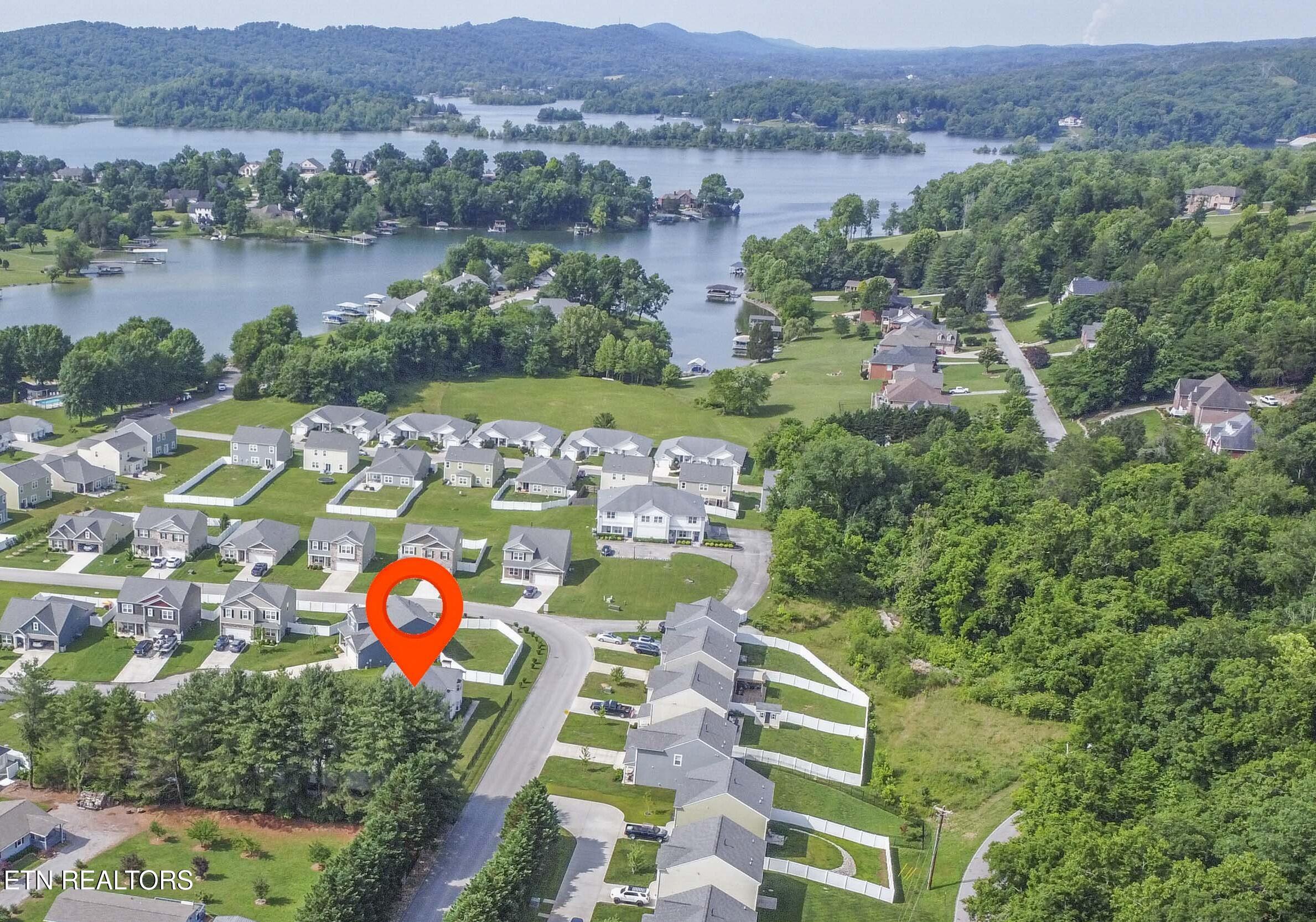 102 Village Trace Kingston TN 37763