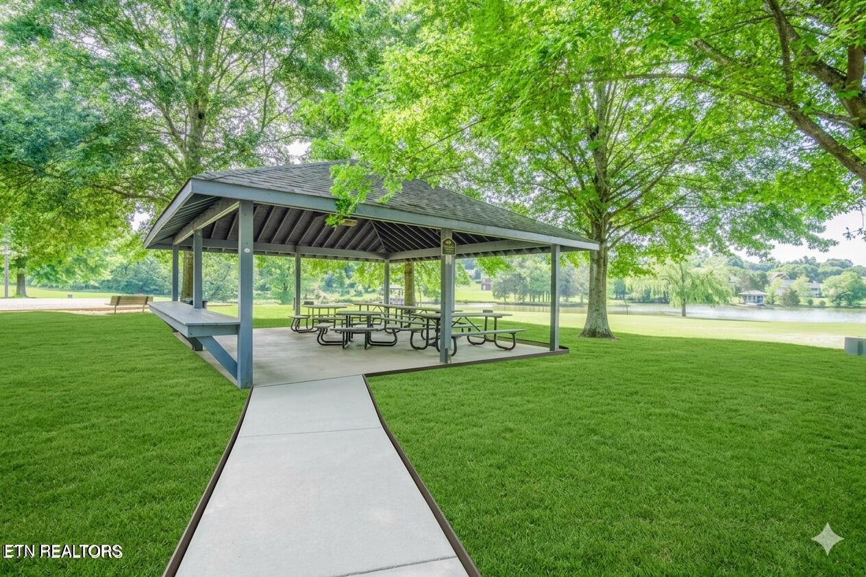 102 Village Trace Kingston TN 37763