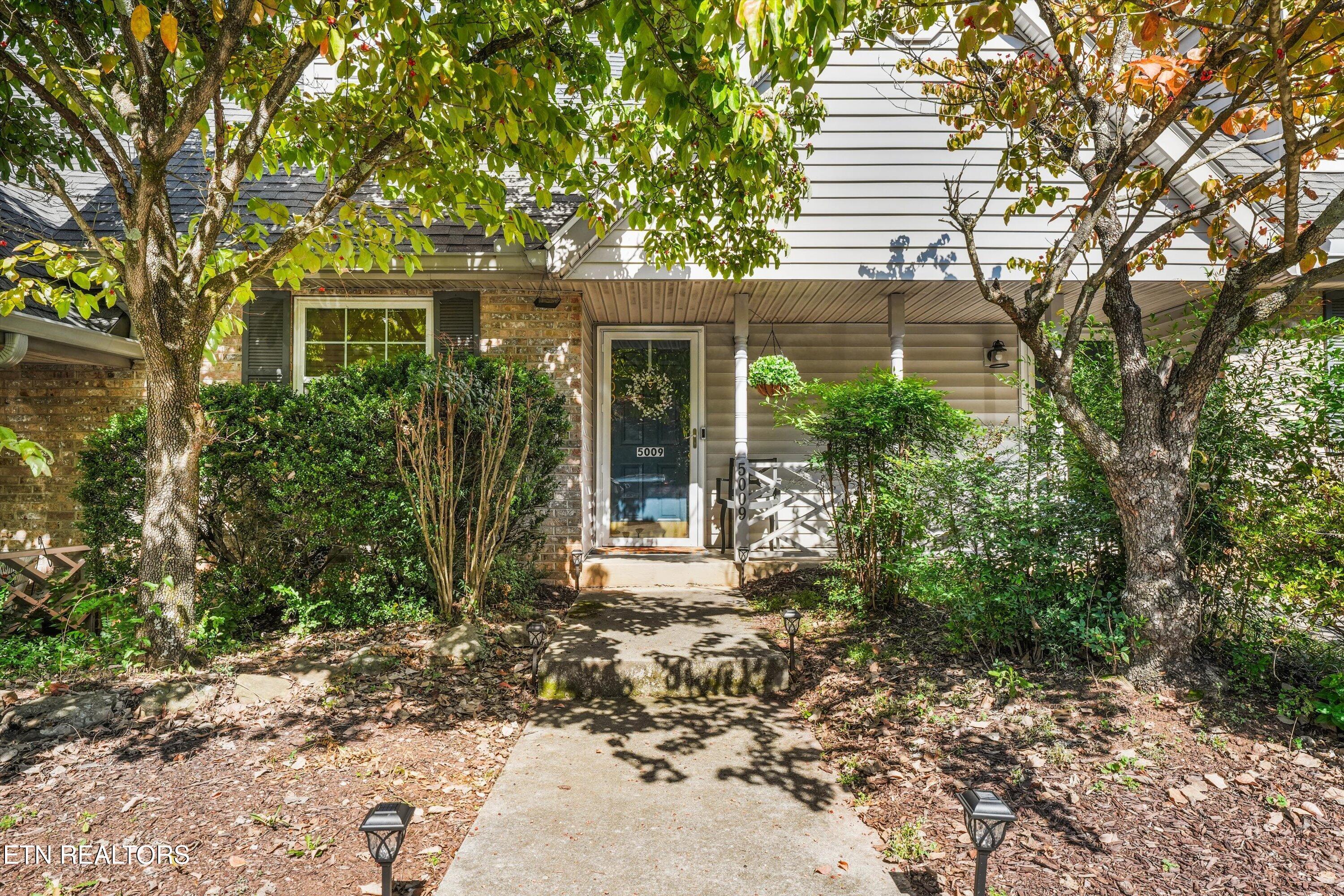 5009 Trace Manor Lane Knoxville TN 37912