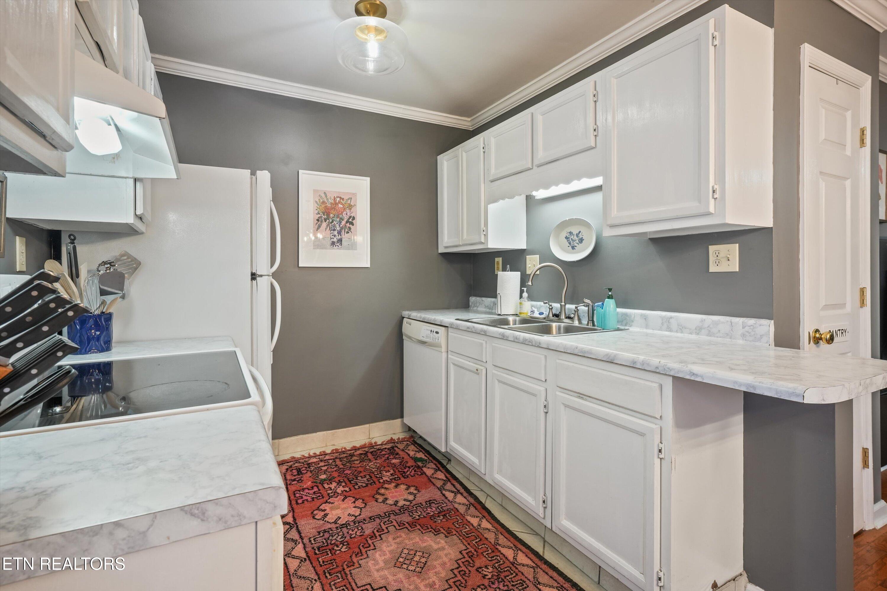 5009 Trace Manor Lane Knoxville TN 37912