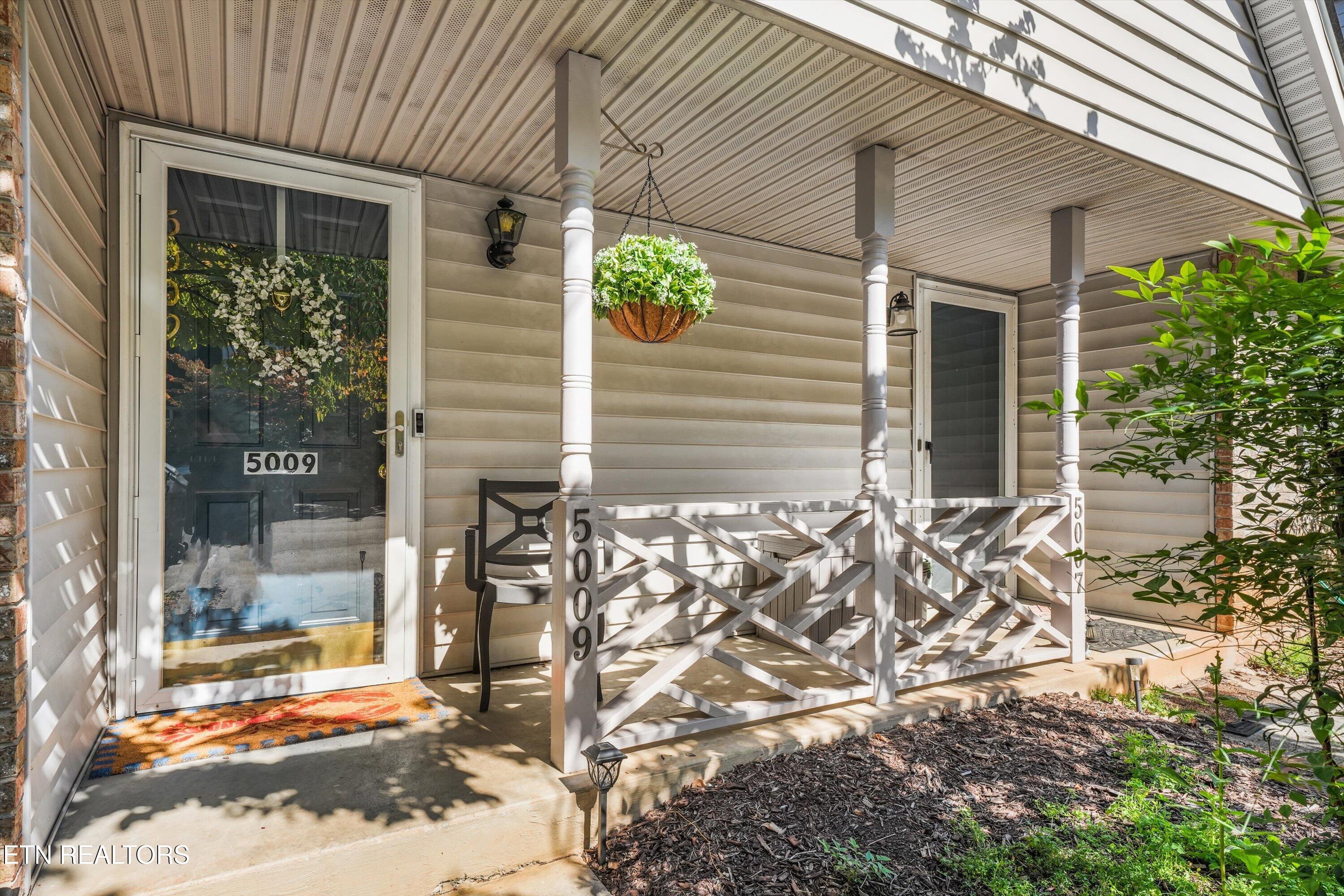 5009 Trace Manor Lane Knoxville TN 37912