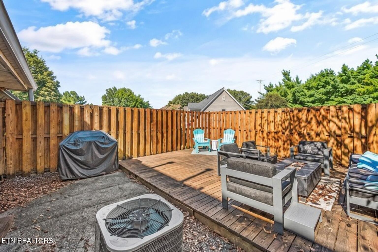 5009 Trace Manor Lane Knoxville TN 37912