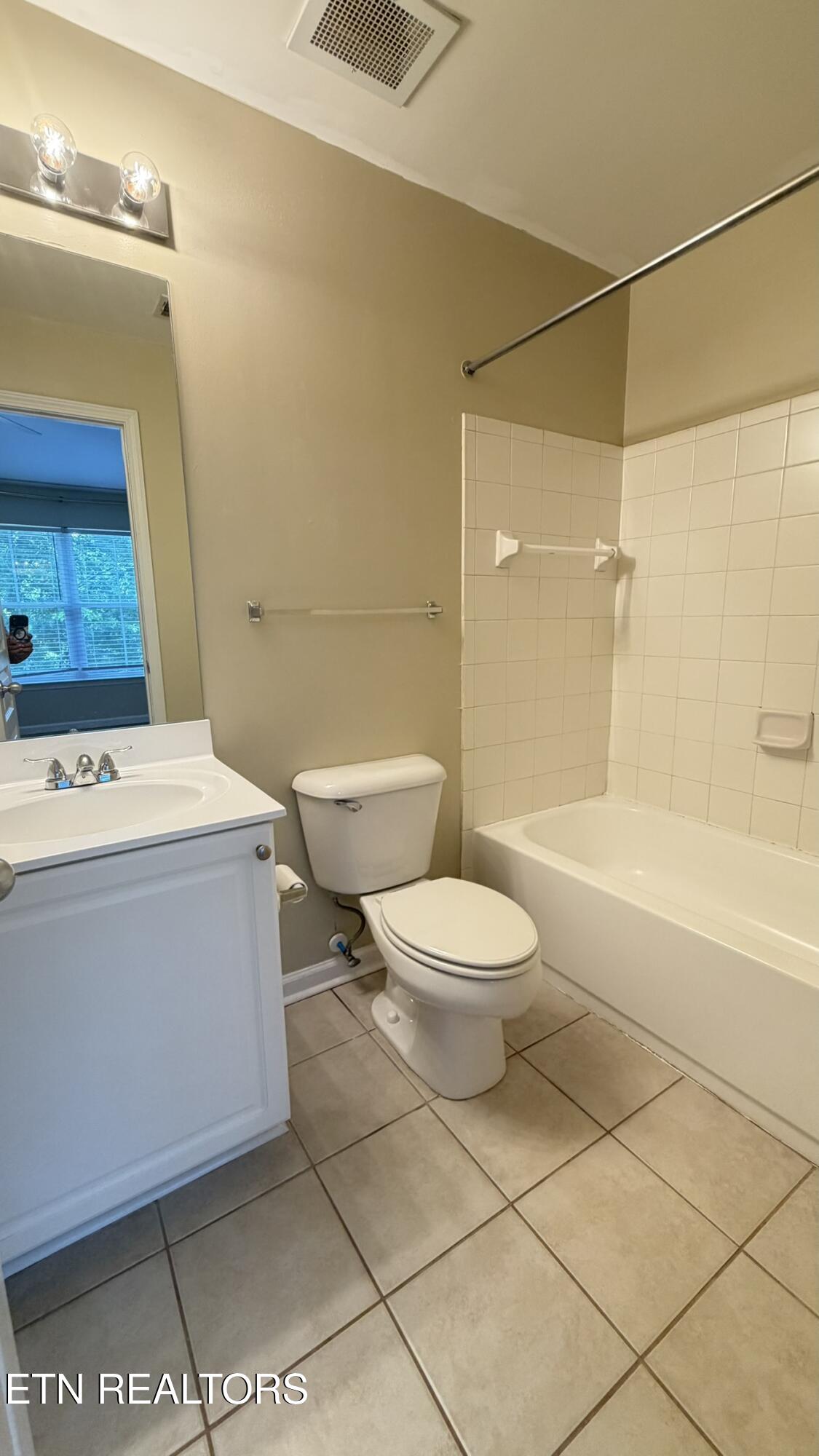 1106 Tree Top Way Knoxville TN 37920