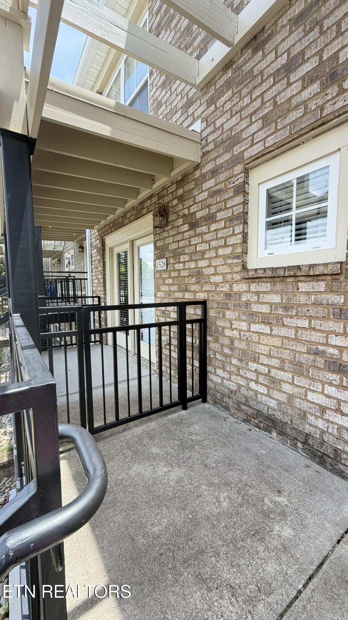 1106 Tree Top Way Knoxville TN 37920