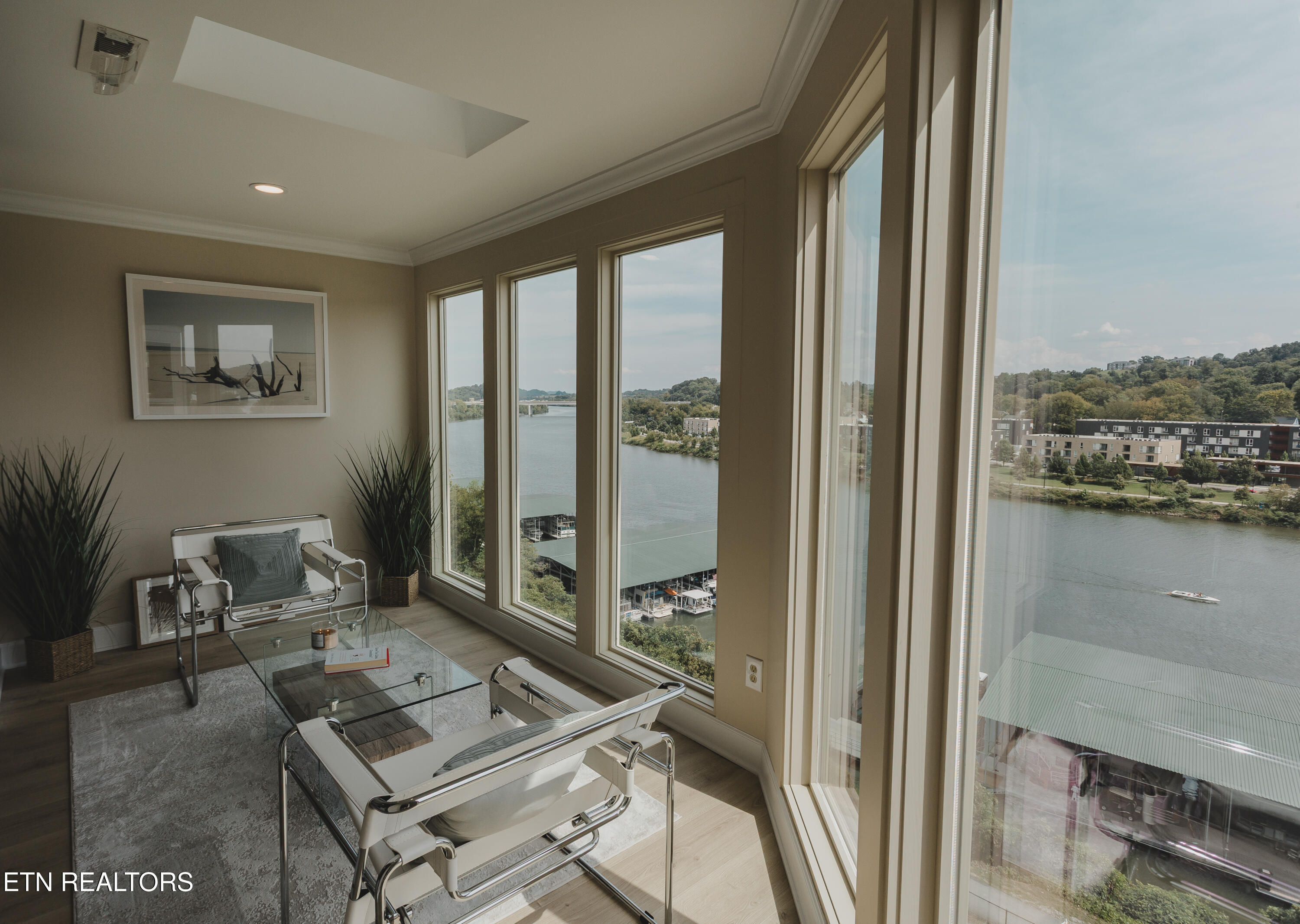 554 Riverfront Way Knoxville TN 37915