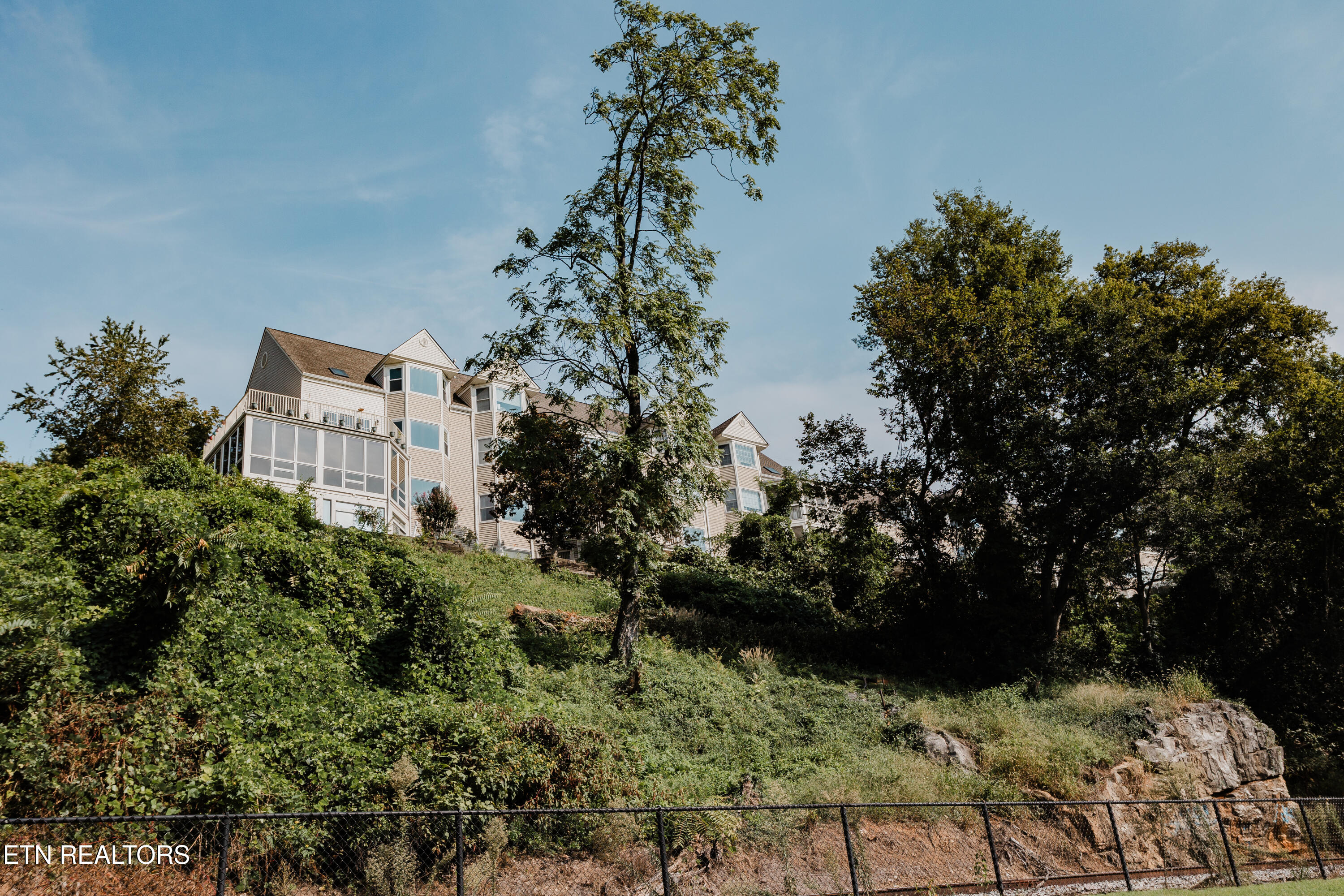 554 Riverfront Way Knoxville TN 37915