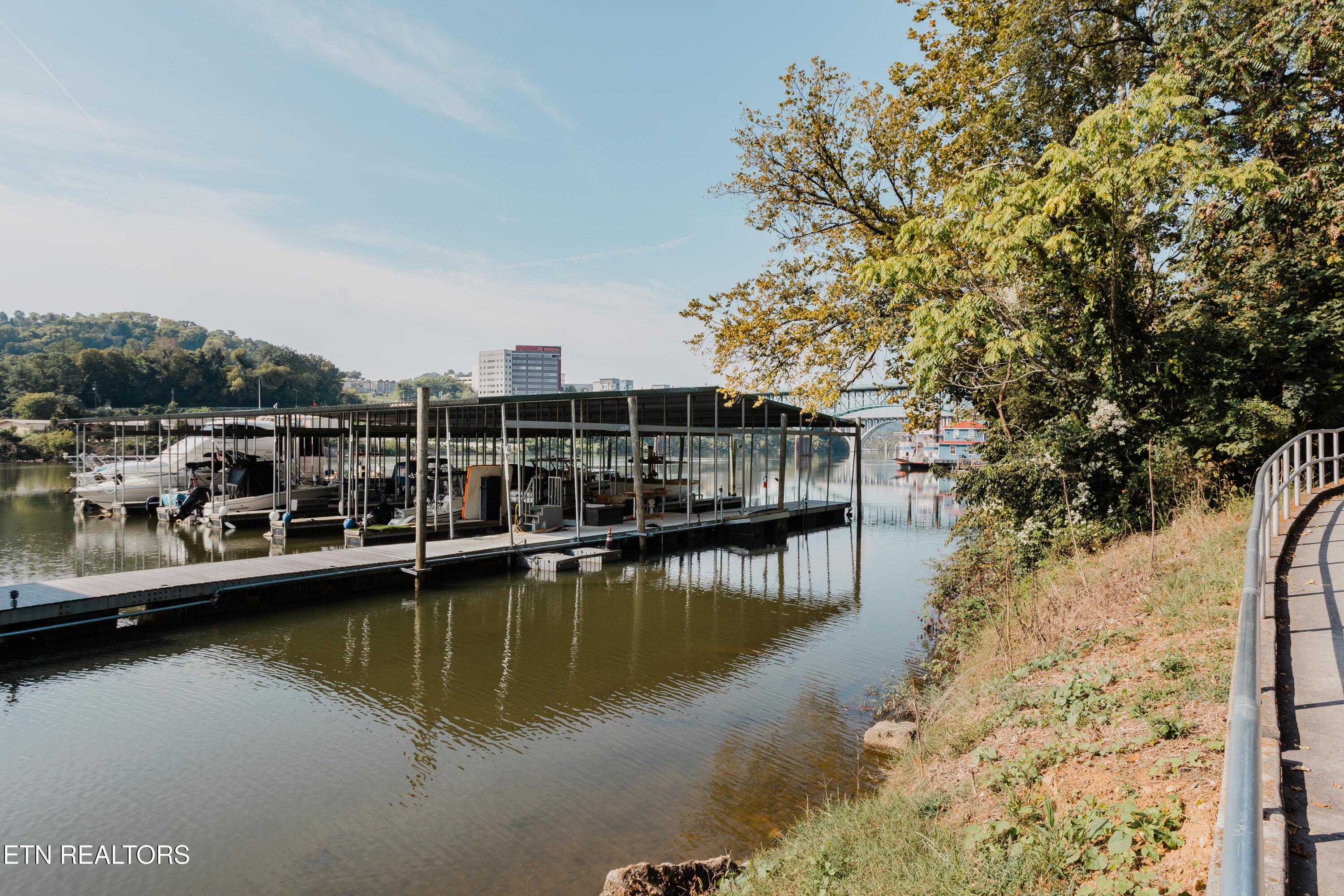 554 Riverfront Way Knoxville TN 37915