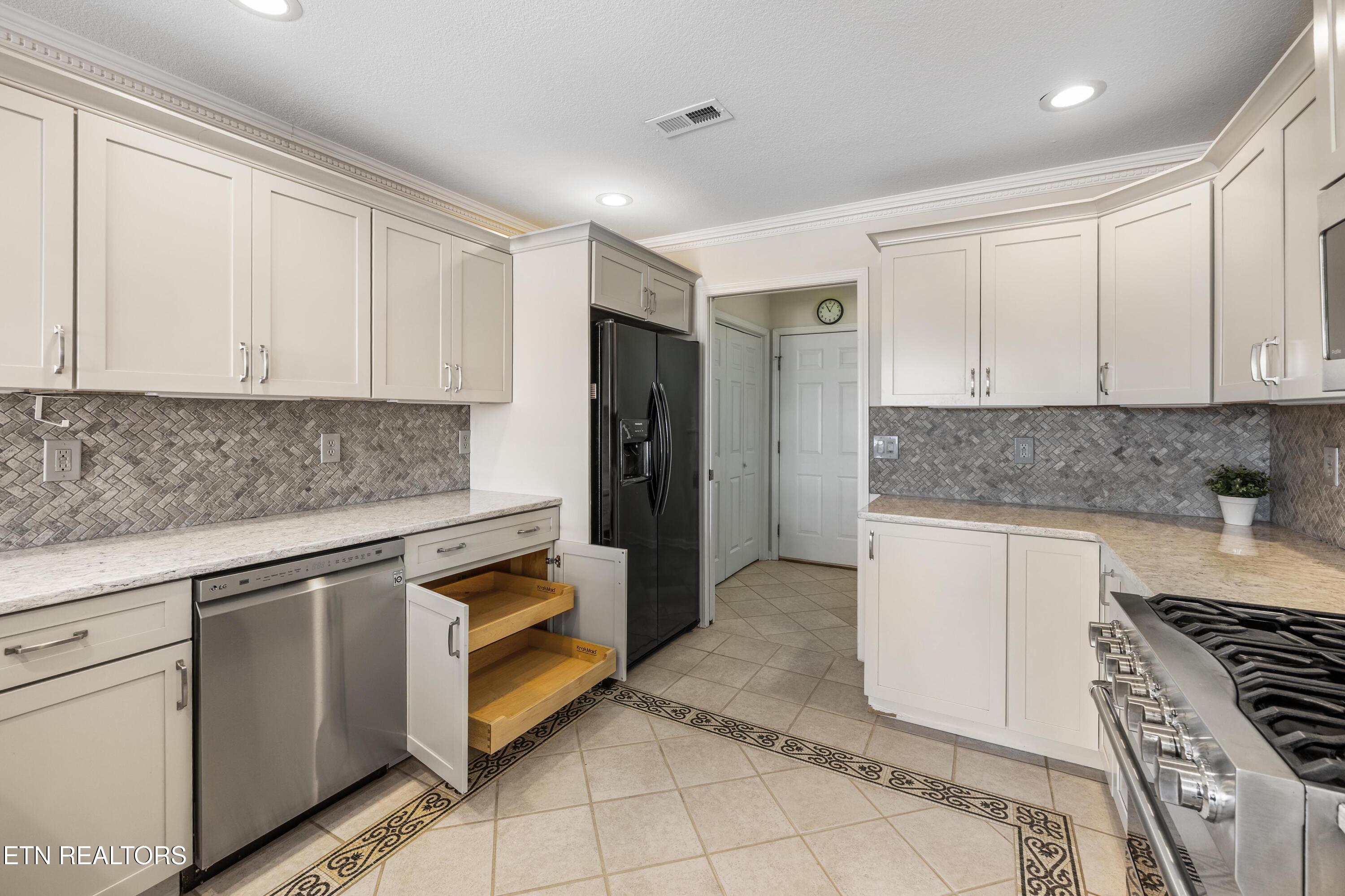 2704 Manassas Drive Maryville TN 37804