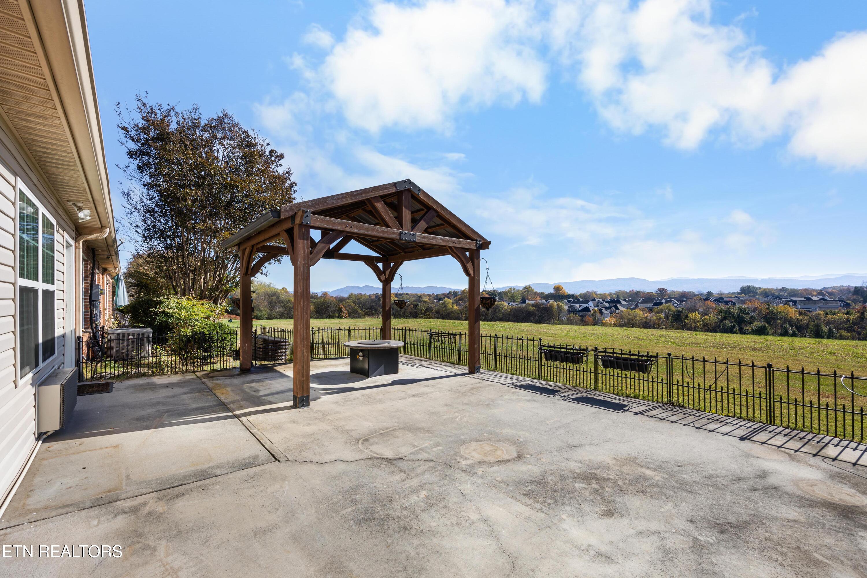 2704 Manassas Drive Maryville TN 37804
