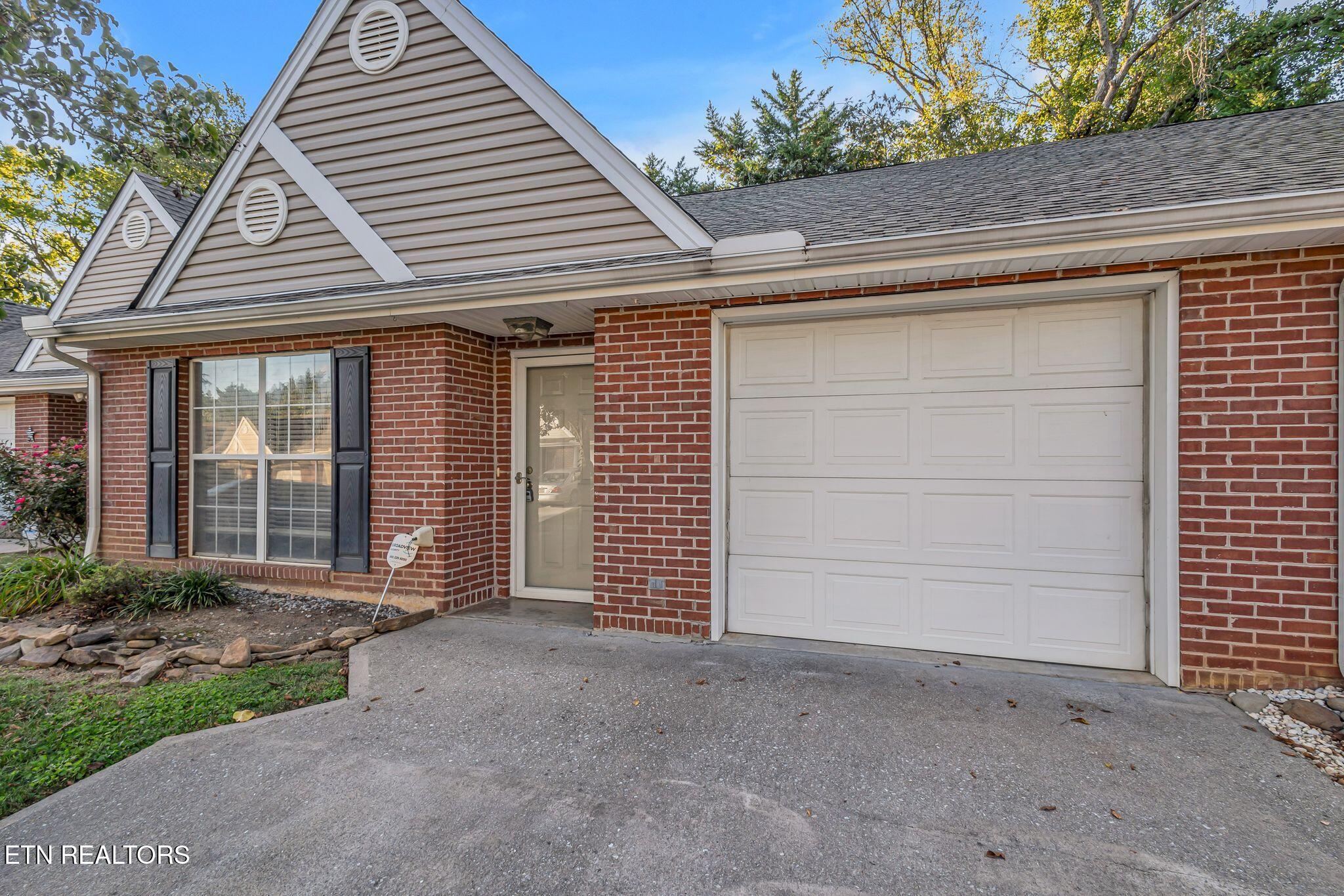 165 Dalton Place Way Knoxville TN 37912