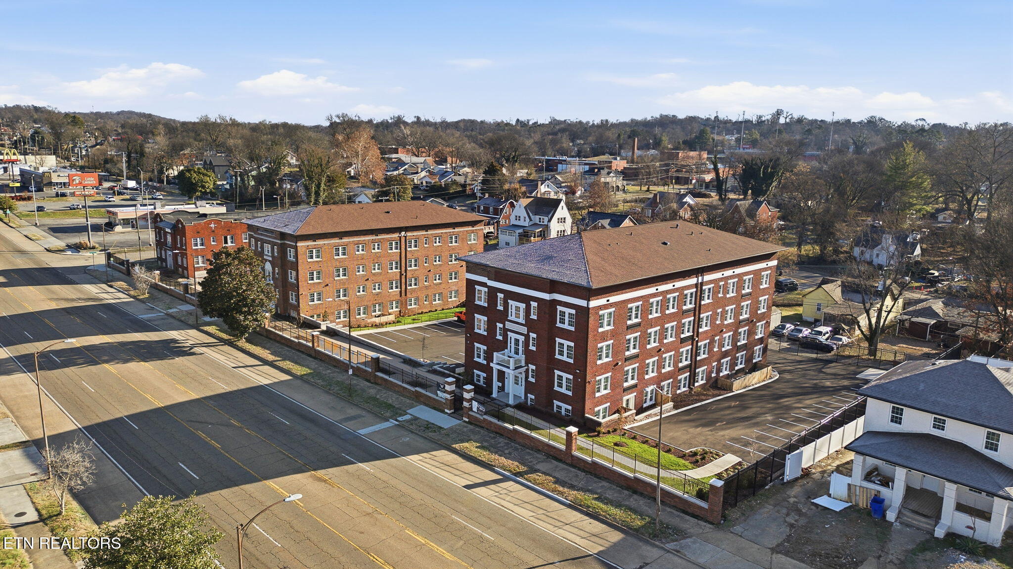 2724 E Magnolia Avenue Knoxville TN 37914