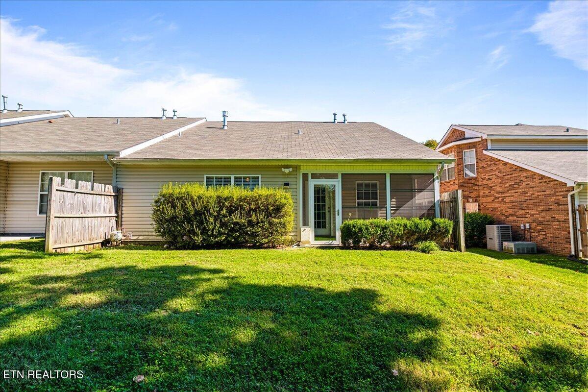 7037 La Christa Way Knoxville TN 37921