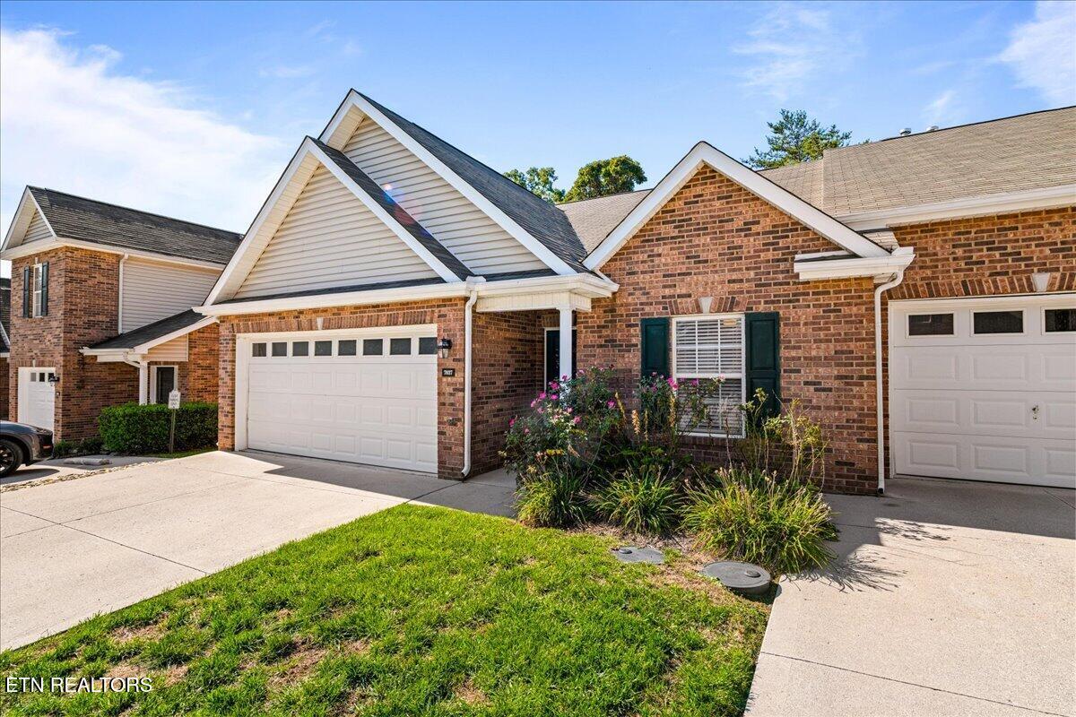 7037 La Christa Way Knoxville TN 37921