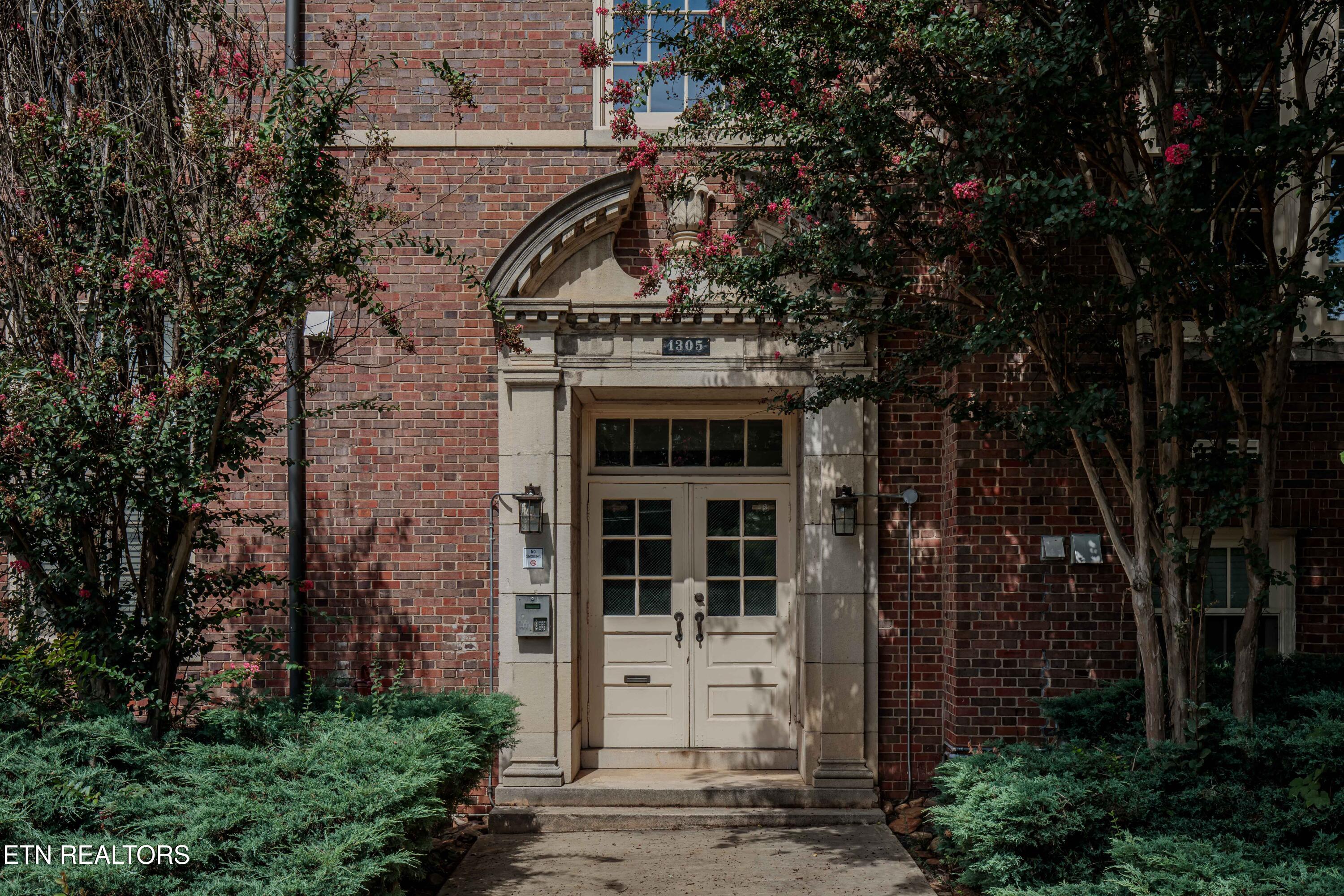 140 E Glenwood Avenue Knoxville TN 37917