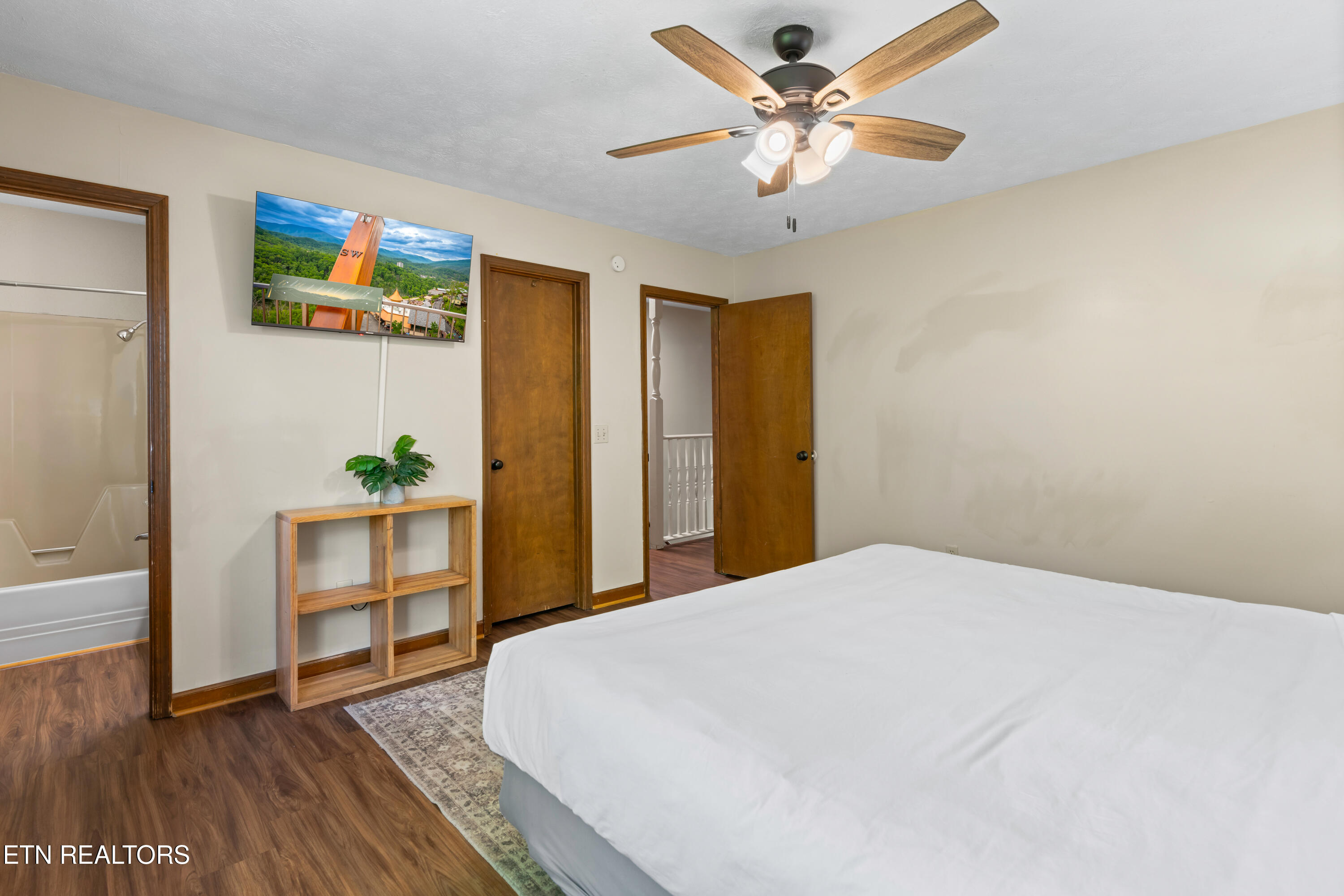 3729 Plaza Way Pigeon Forge TN 37863