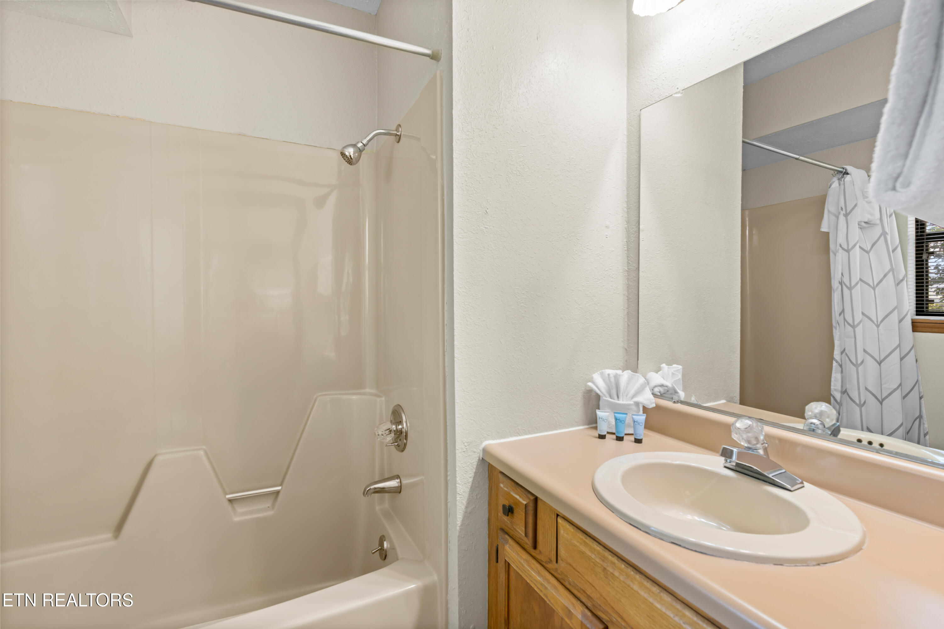 3729 Plaza Way Pigeon Forge TN 37863